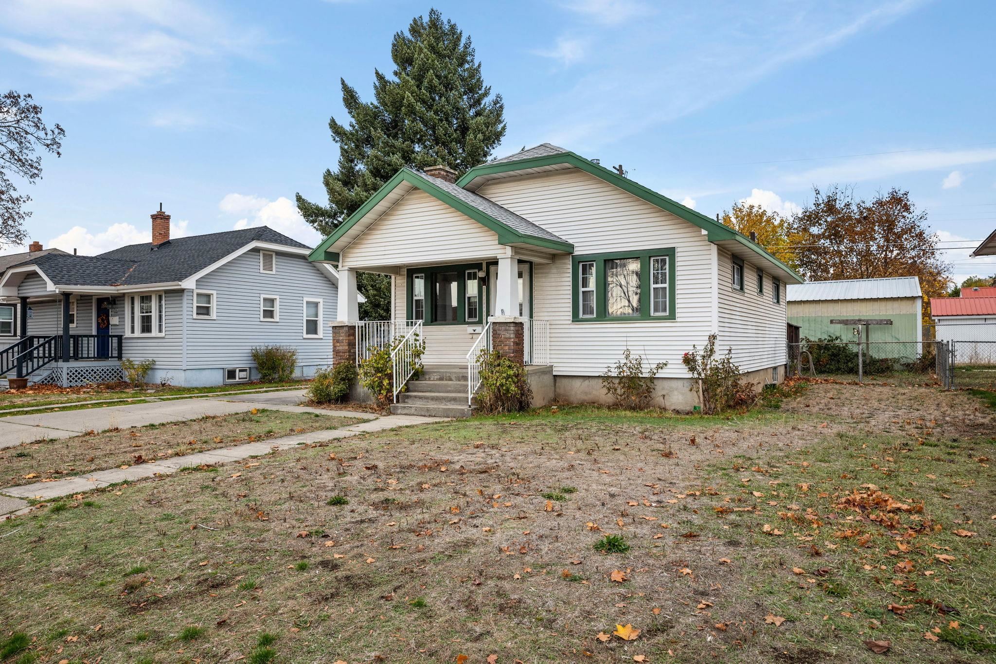1103 E Longfellow Ave - Photo 3