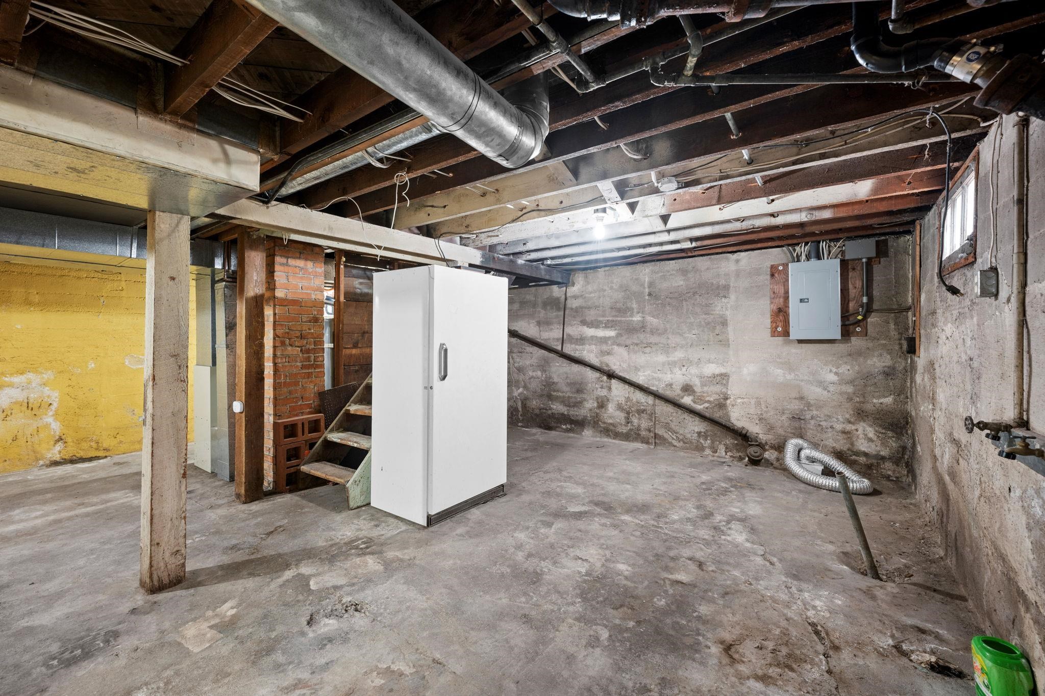 1103 E Longfellow Ave - Photo 24