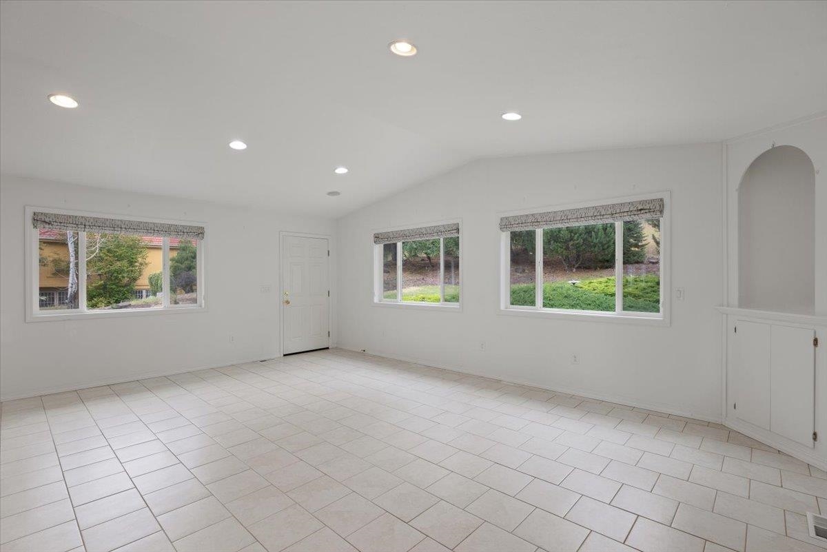 5915 S Dearborn Rd - Photo 6