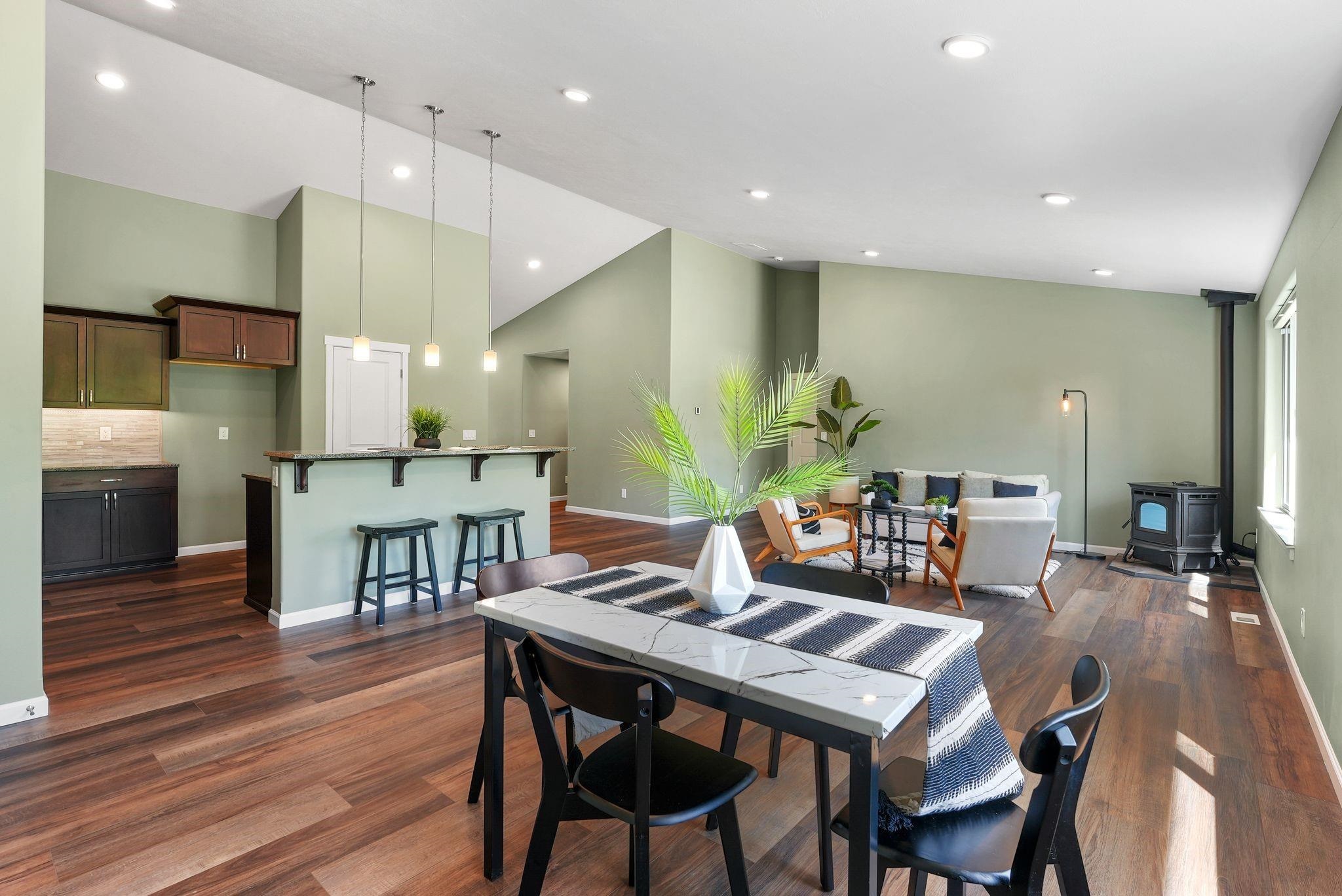 17712 W Burnett Rd - Photo 6