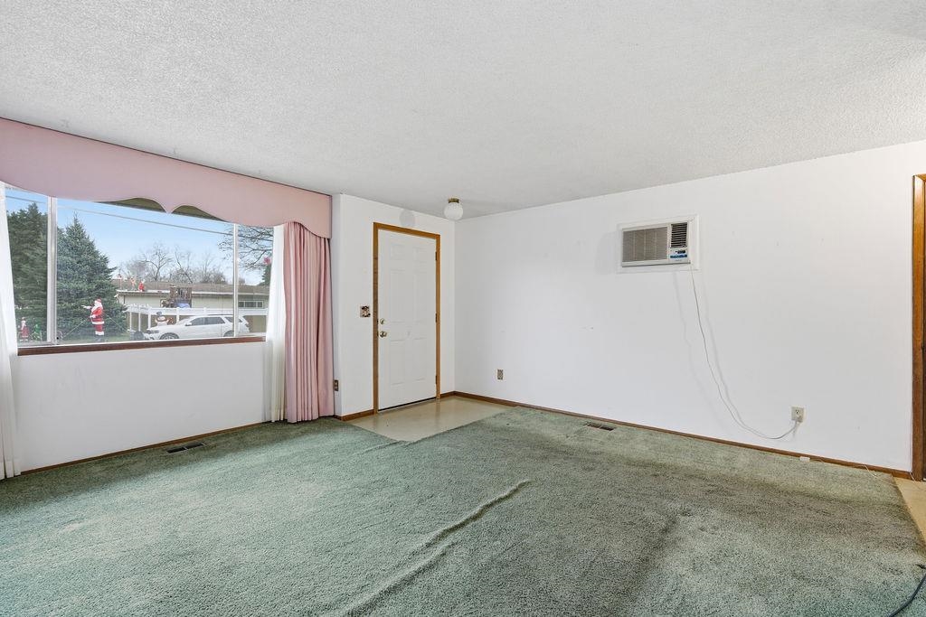 2103 N Sargent Rd - Photo 1
