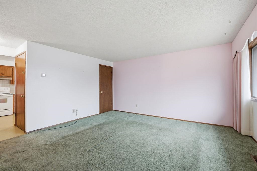 2103 N Sargent Rd - Photo 2