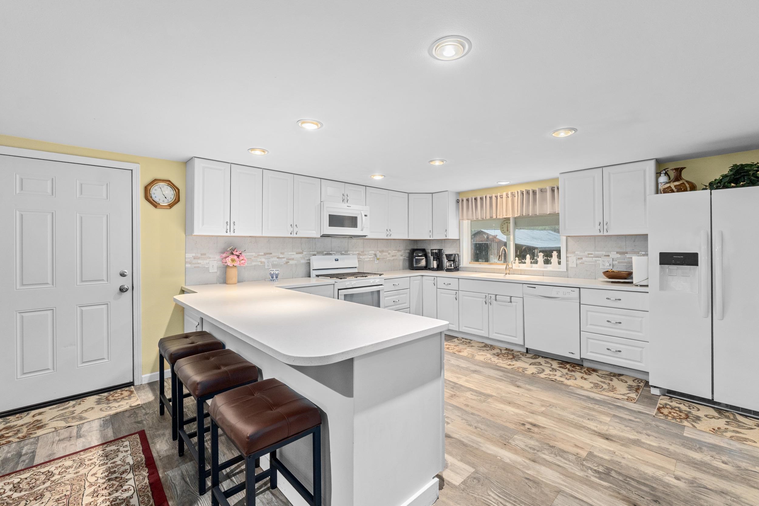 3714 Sand Creek Rd - Photo 13