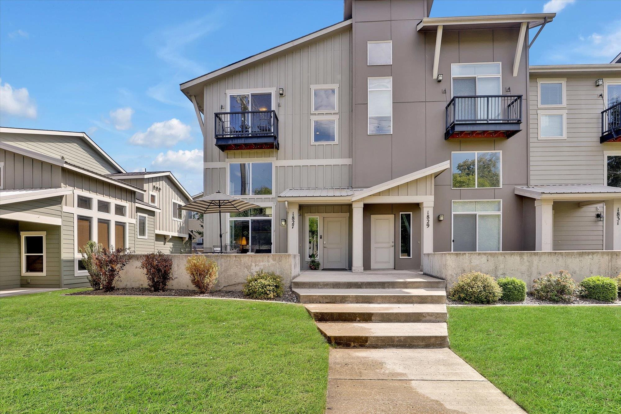 1827 W Bridge Ave - Photo 1