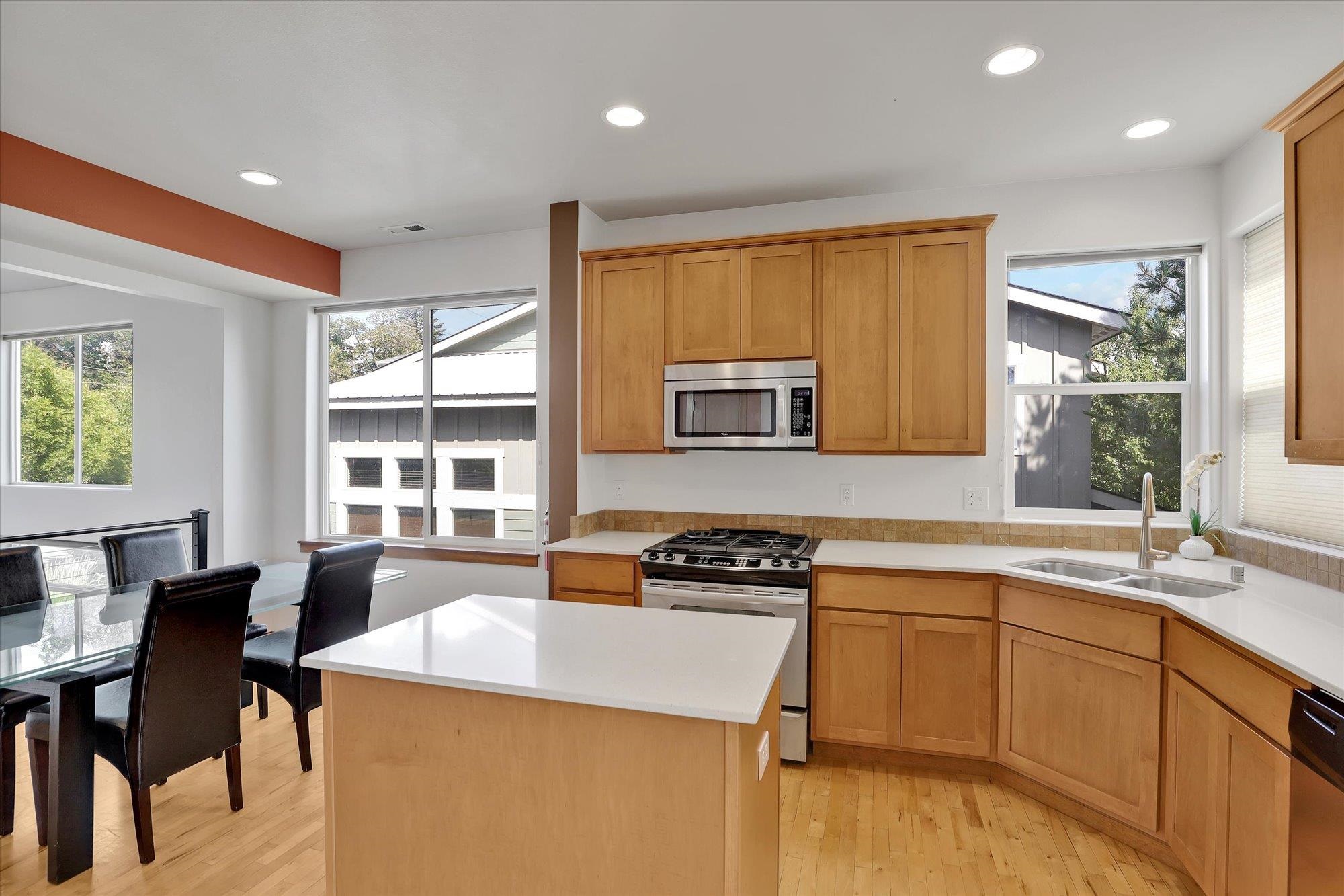 1827 W Bridge Ave - Photo 11
