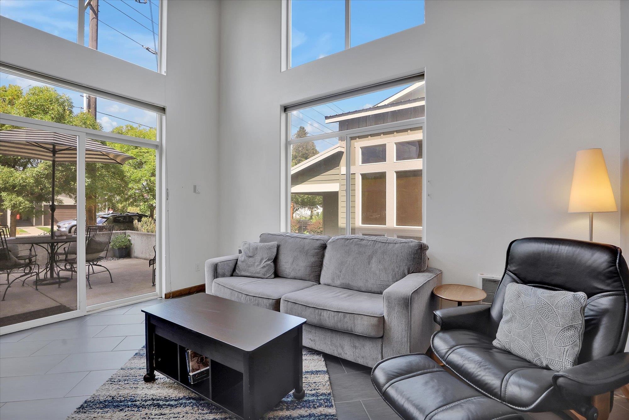 1827 W Bridge Ave - Photo 3
