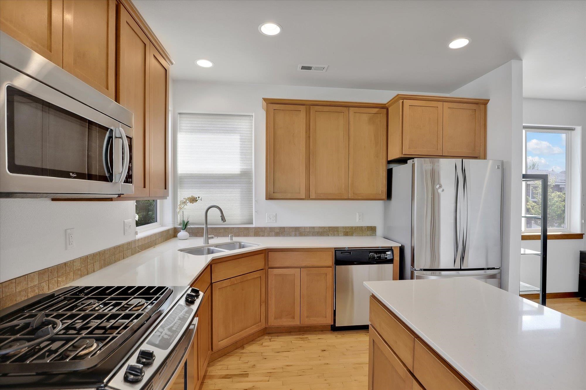 1827 W Bridge Ave - Photo 9