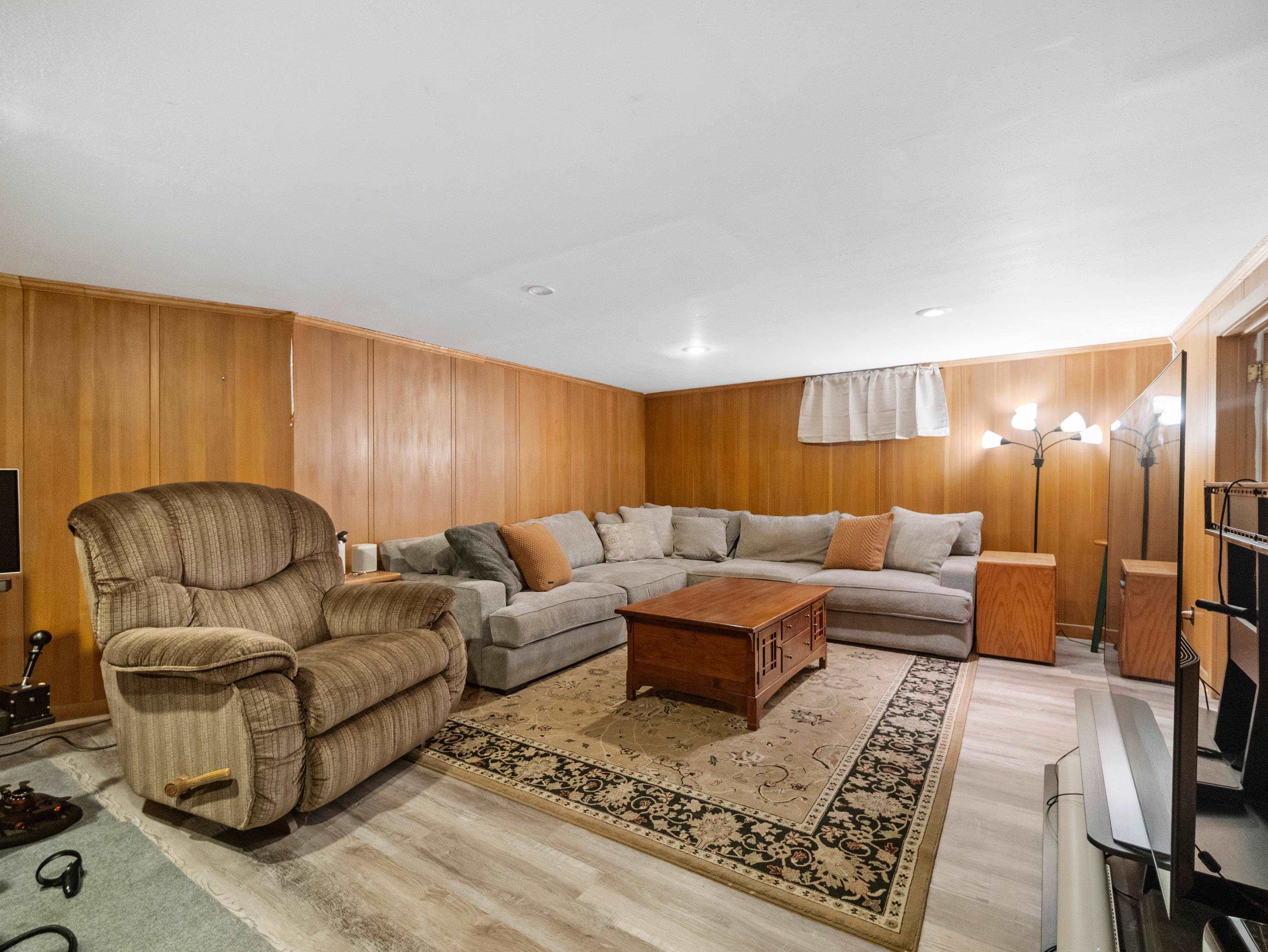 2118 N Hemlock St - Photo 27