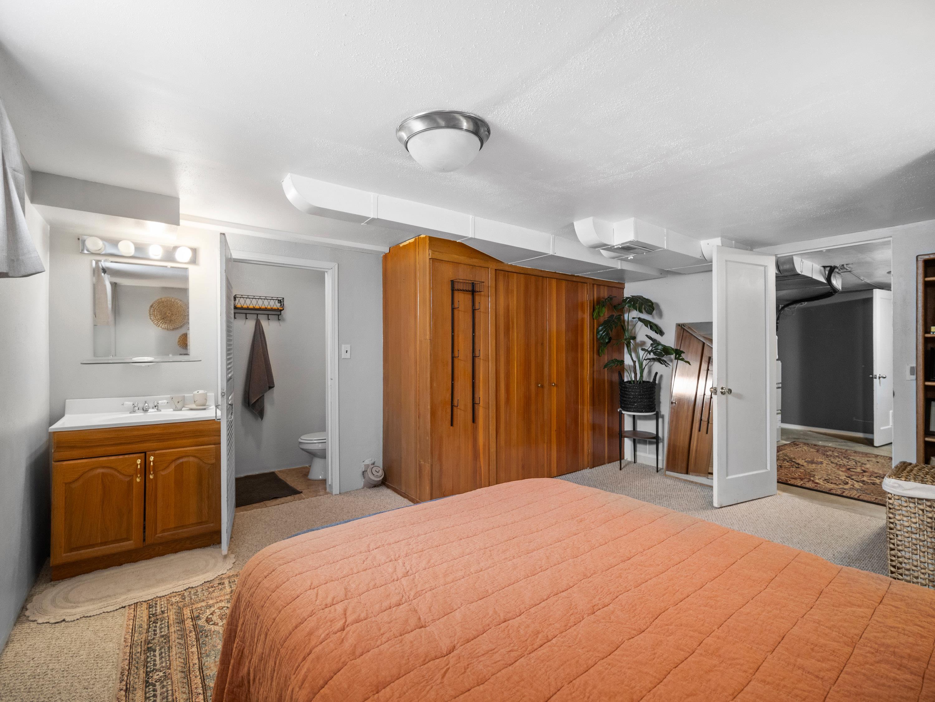 2118 N Hemlock St - Photo 33