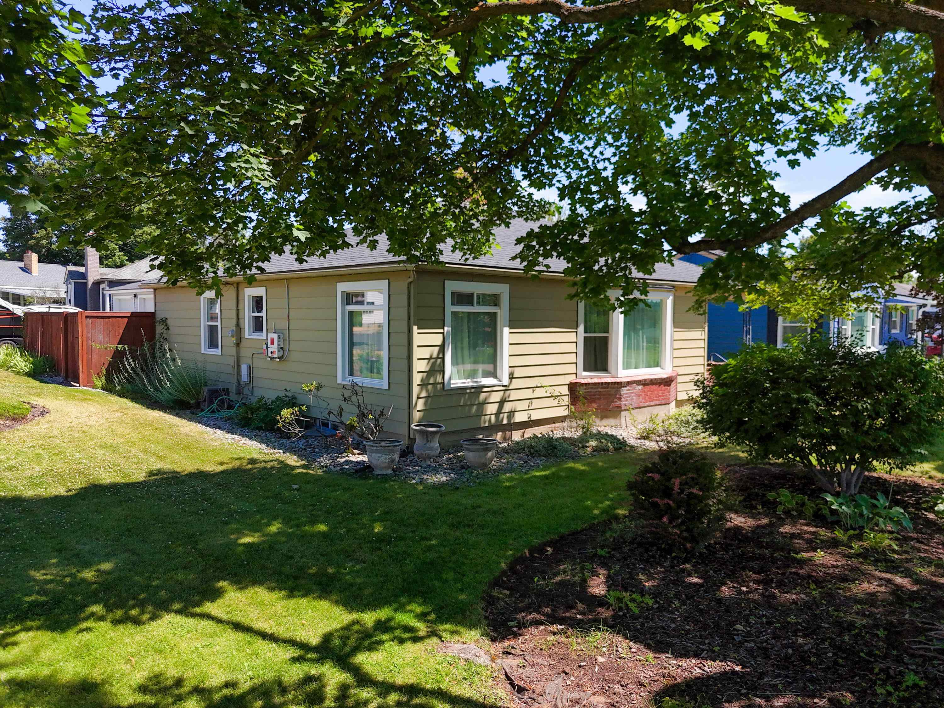 2118 N Hemlock St - Photo 43