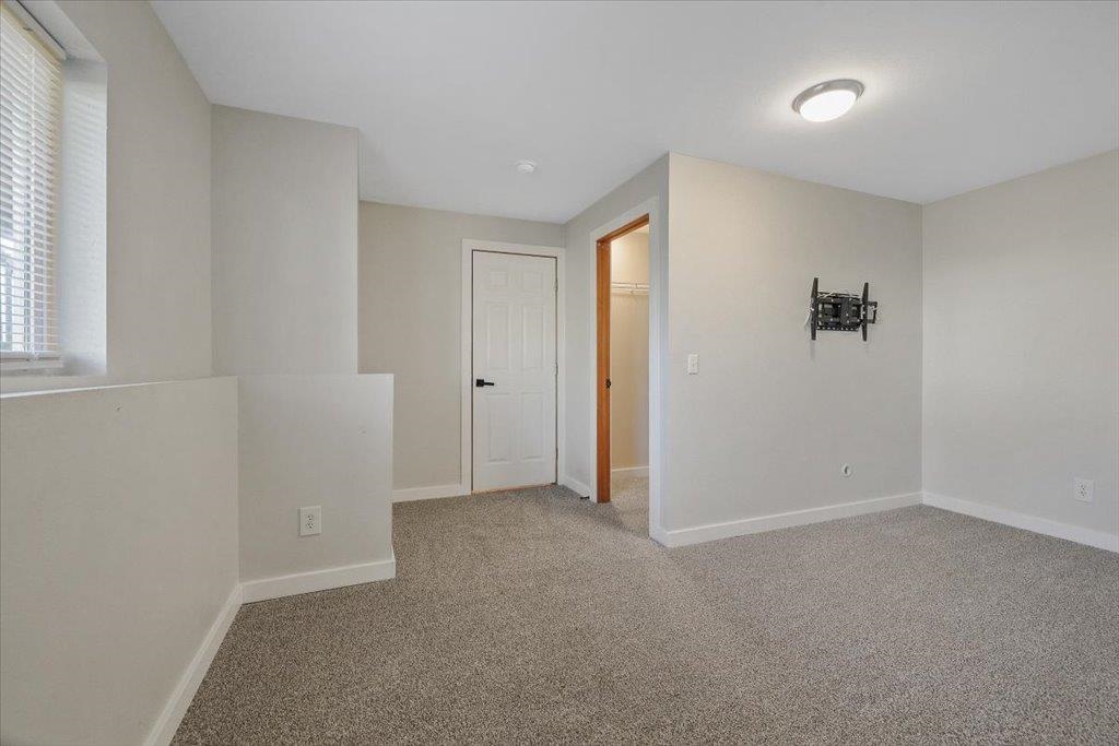 1113 E Rowan Ave - Photo 20