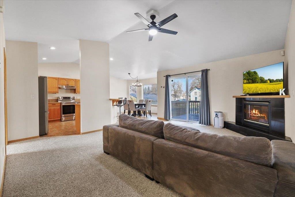 1113 E Rowan Ave - Photo 5