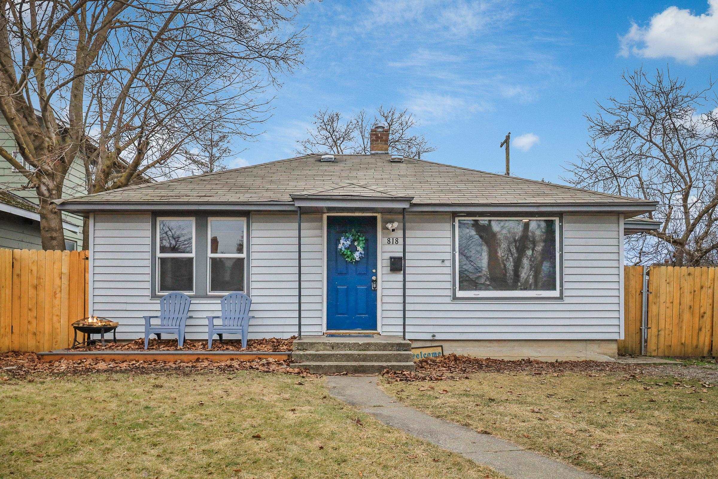 818 E Courtland Ave - Photo 1