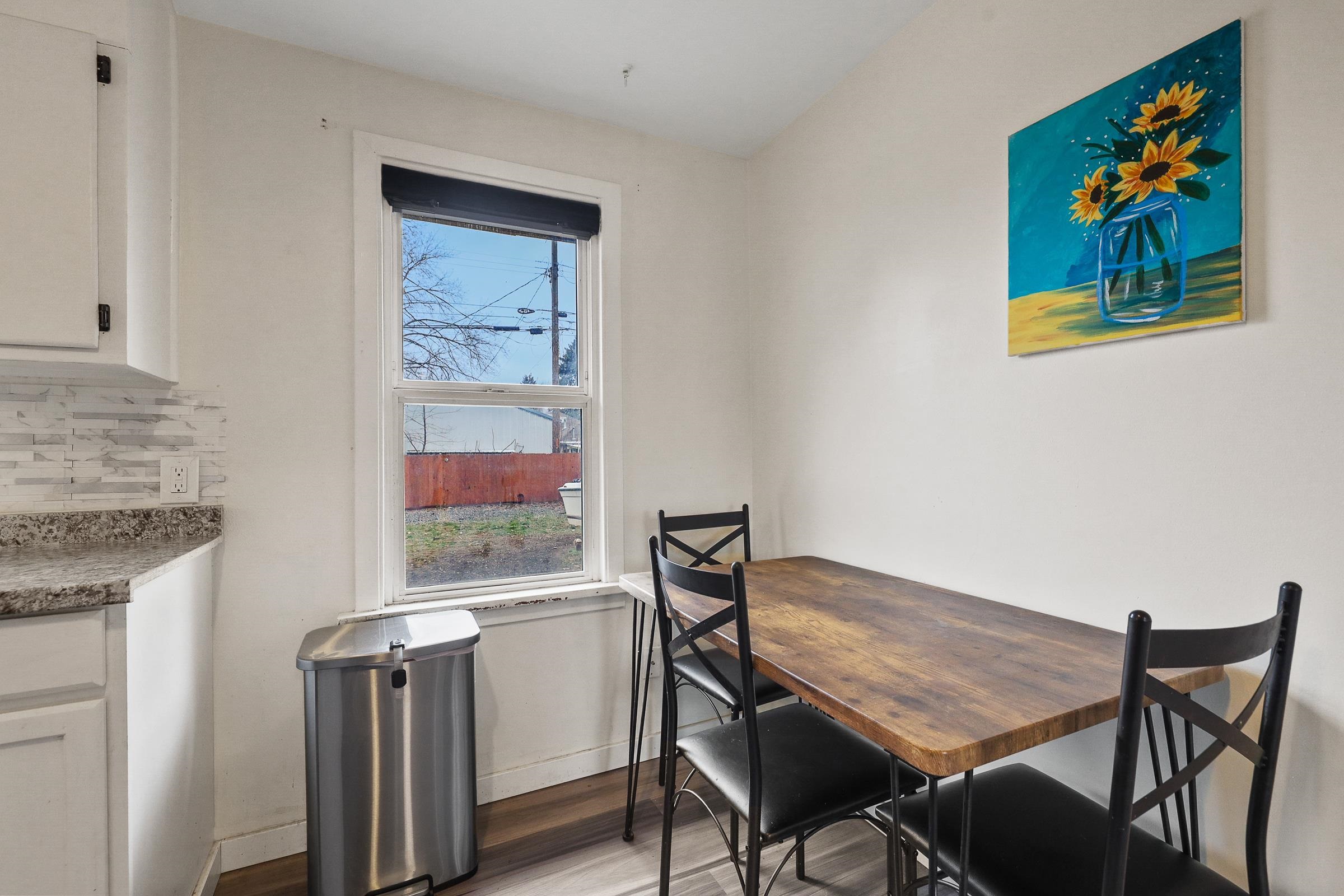 818 E Courtland Ave - Photo 11