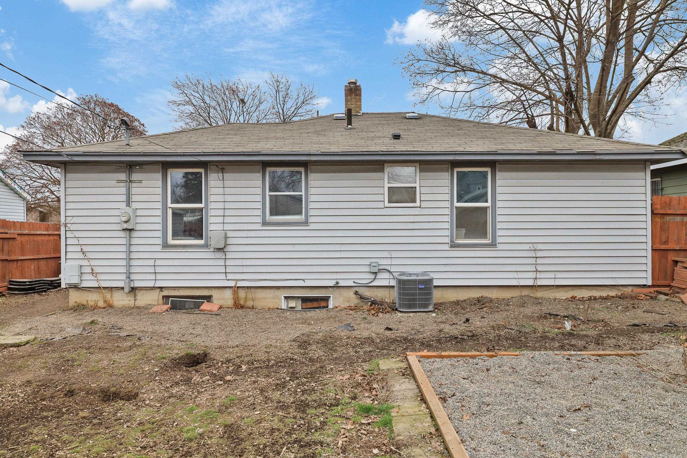 818 E Courtland Ave - Photo 17