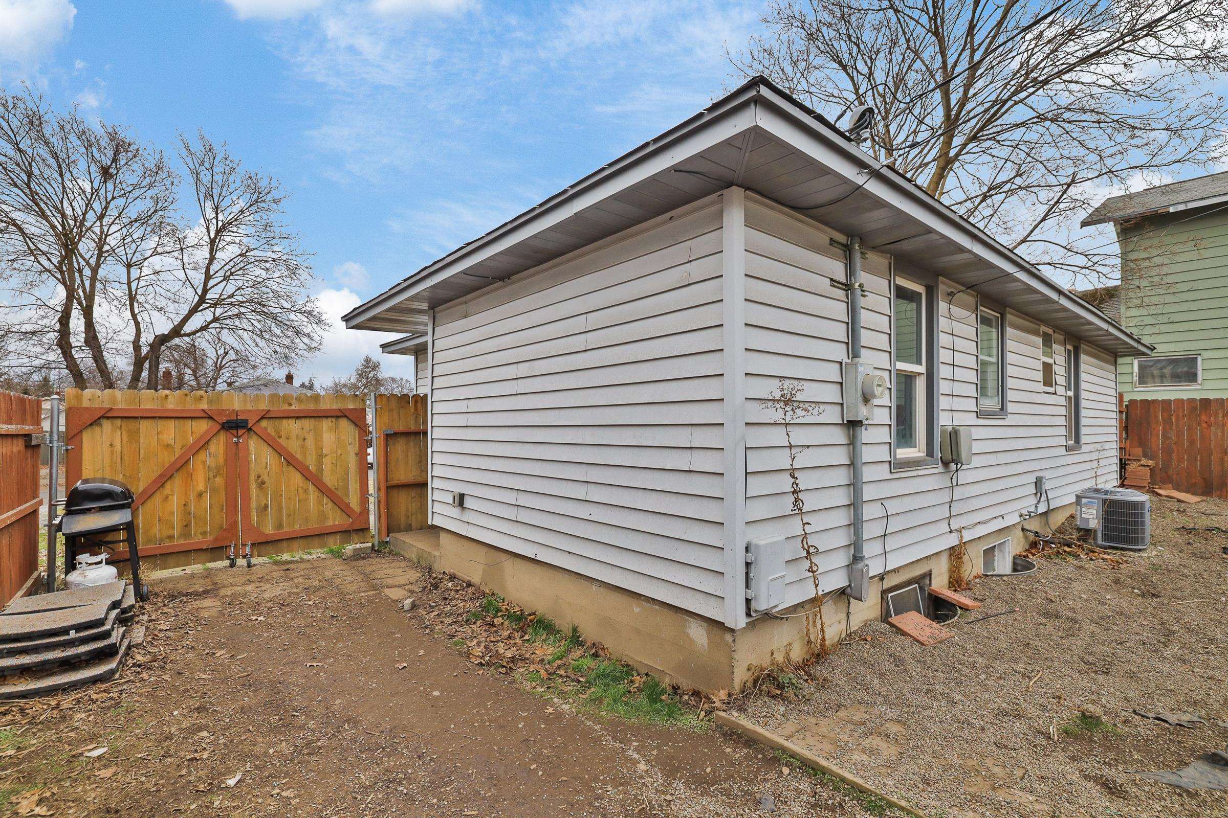 818 E Courtland Ave - Photo 18