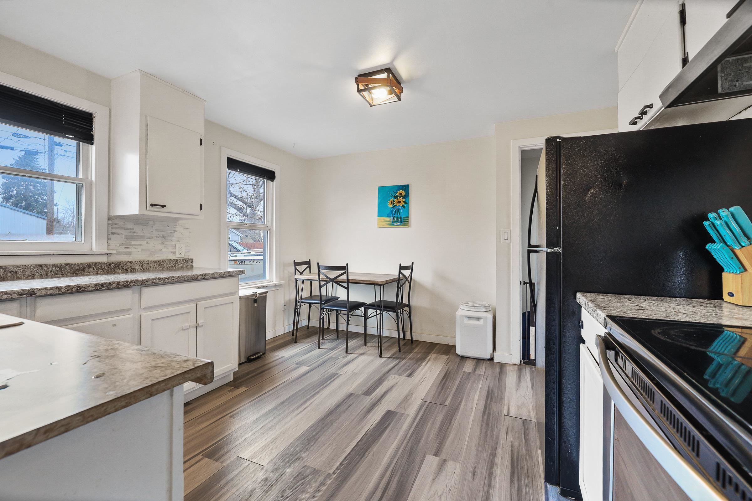 818 E Courtland Ave - Photo 10