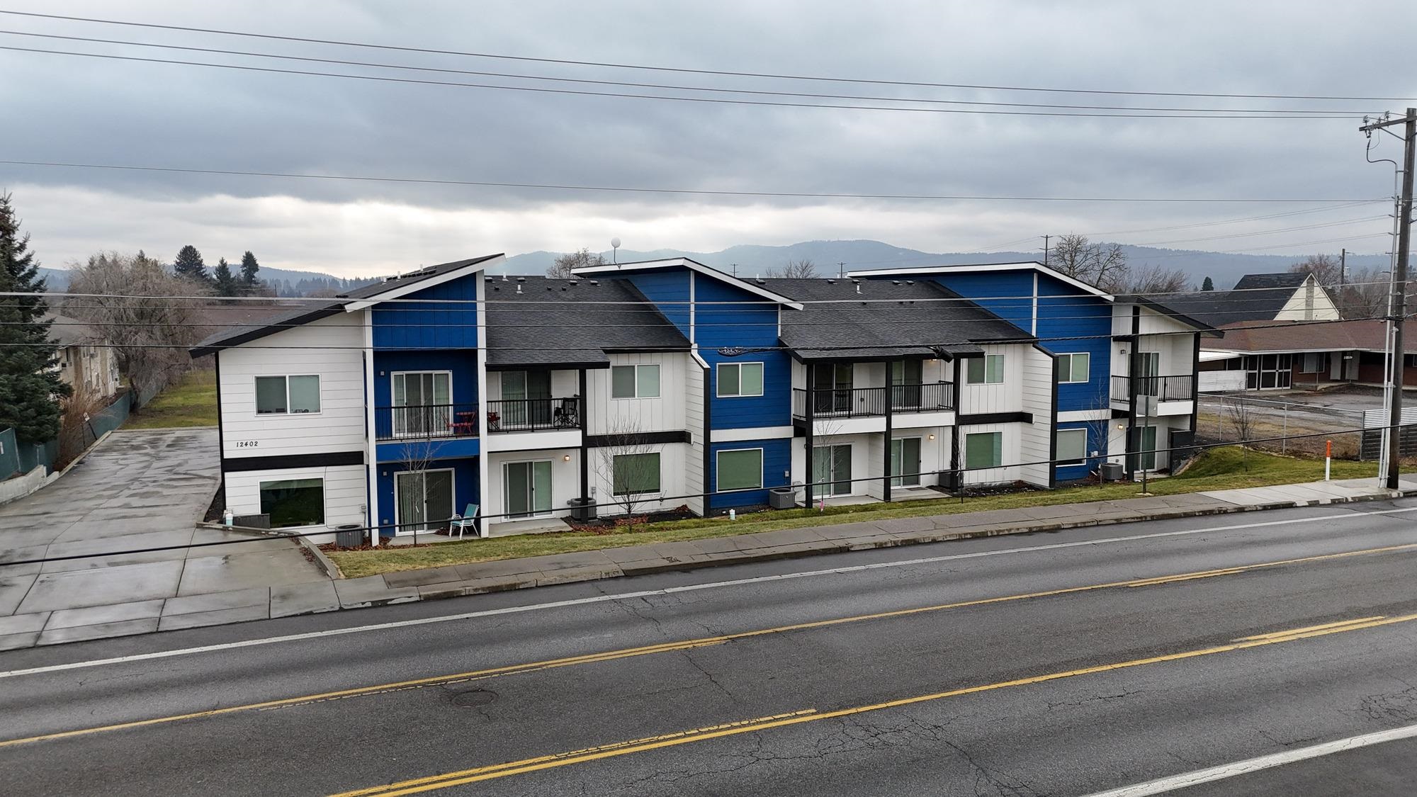 12402 E Broadway Ave - Photo 6