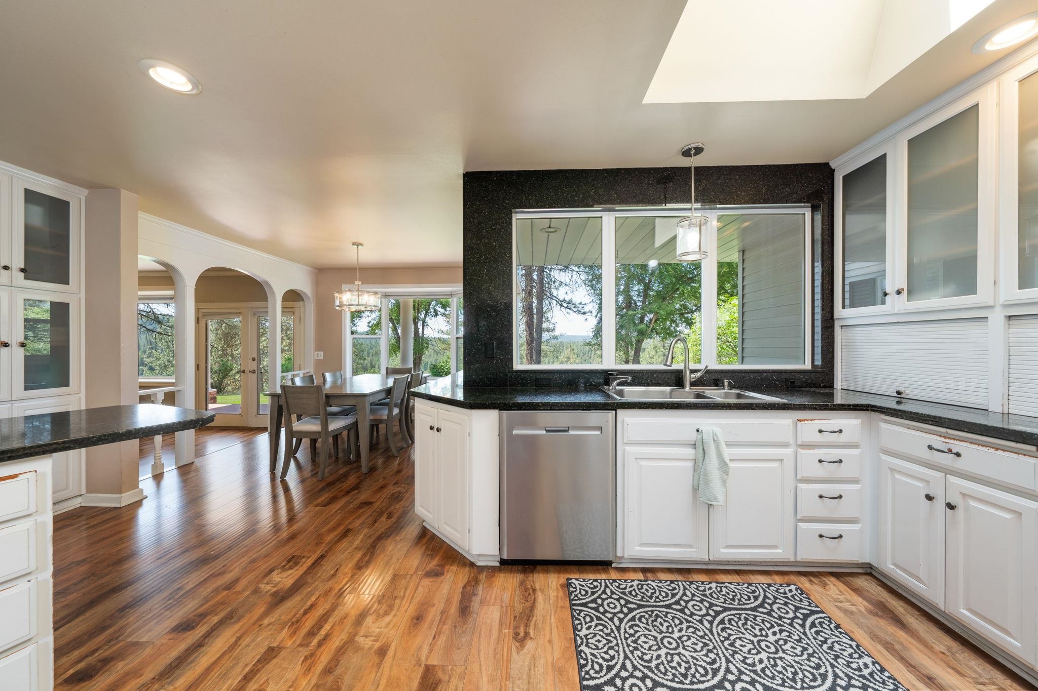 4311 W Center Ln - Photo 9