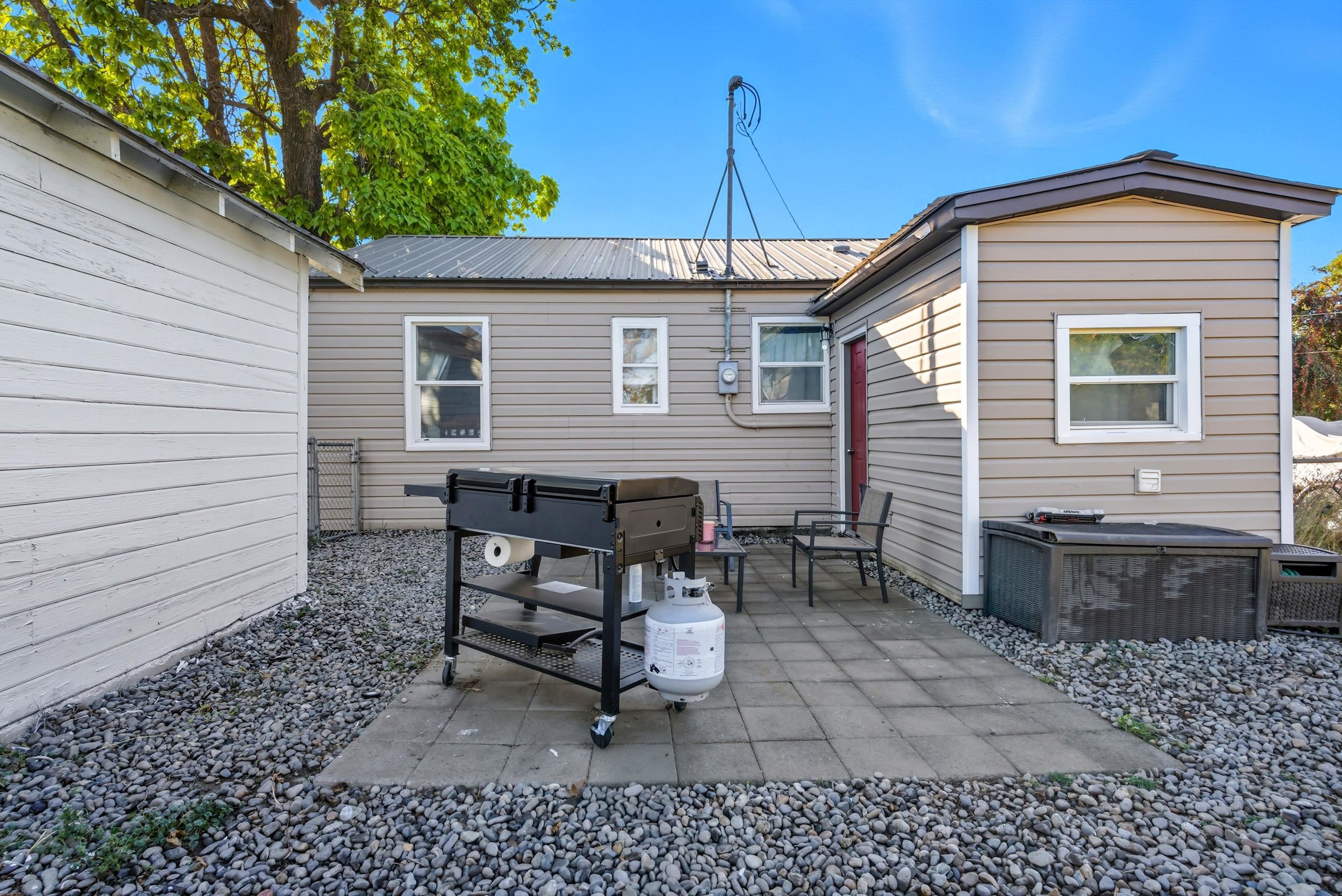 10005 E Empire Ave - Photo 13