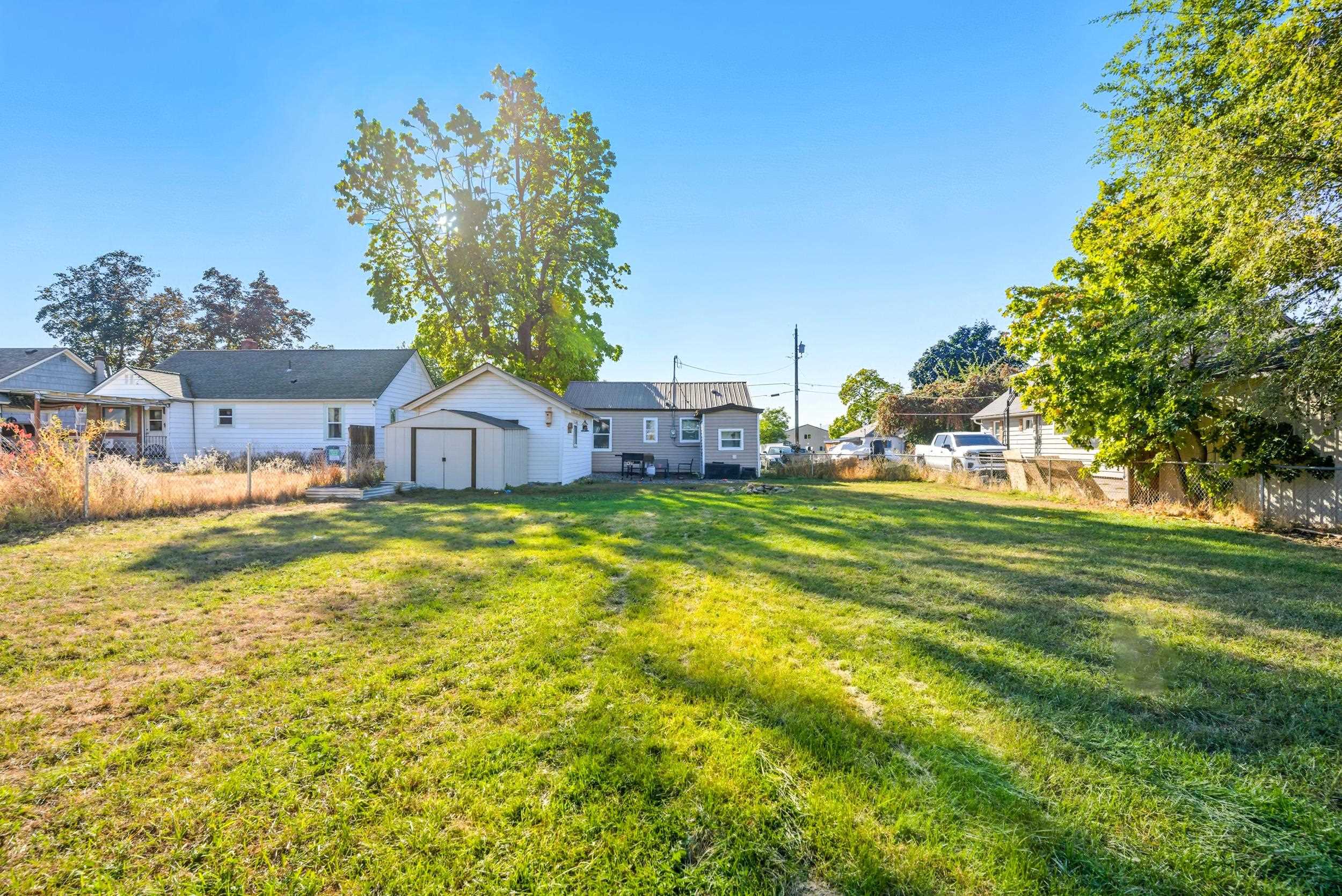 10005 E Empire Ave - Photo 9