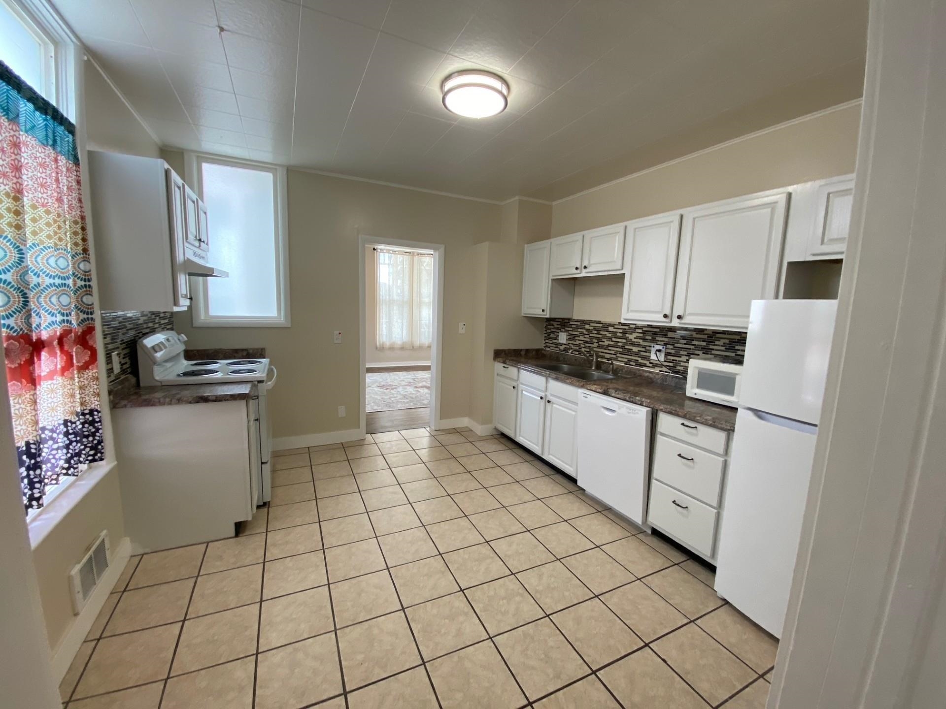 422 4th St - Photo 11