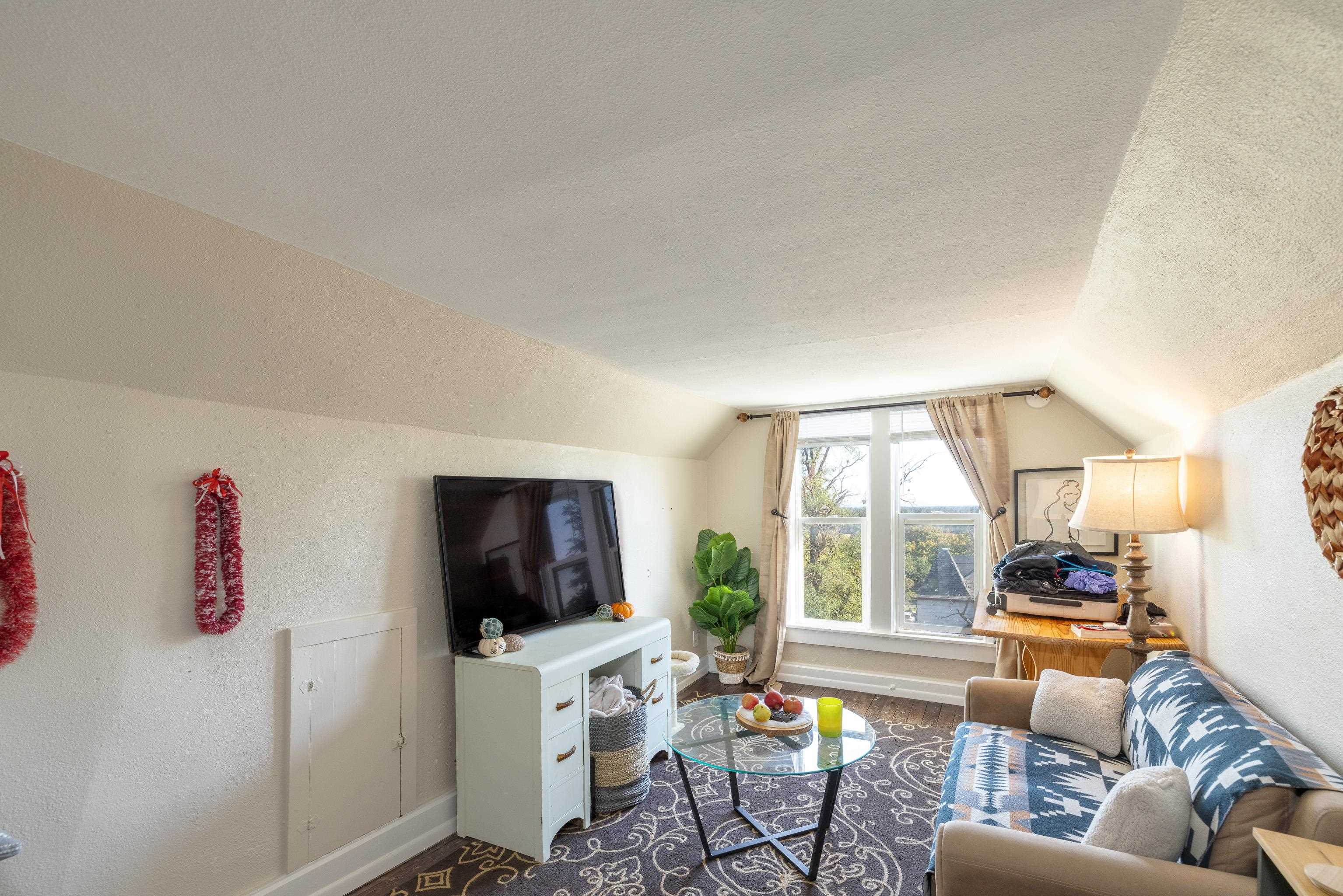 422 4th St - Photo 32