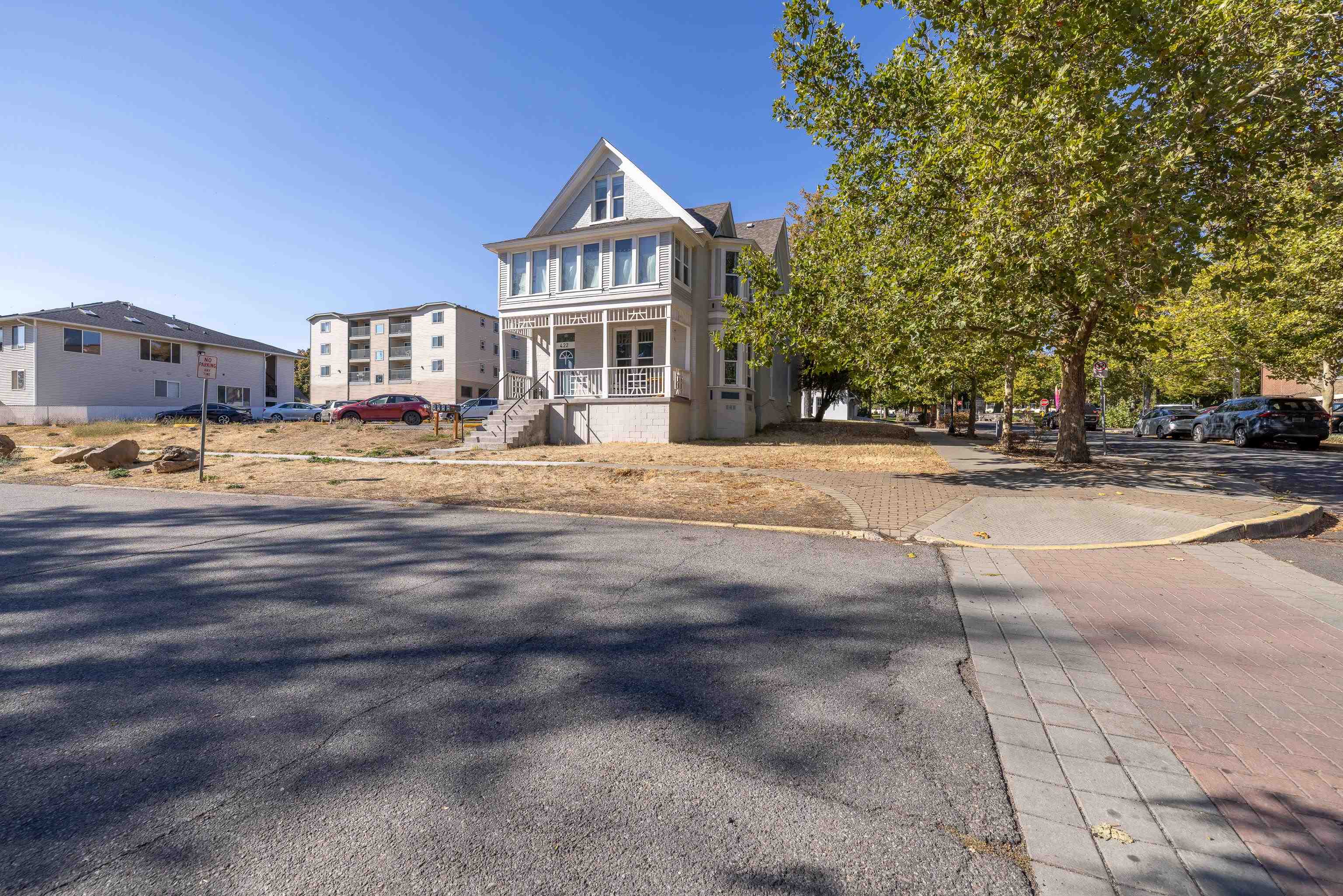 422 4th St - Photo 39