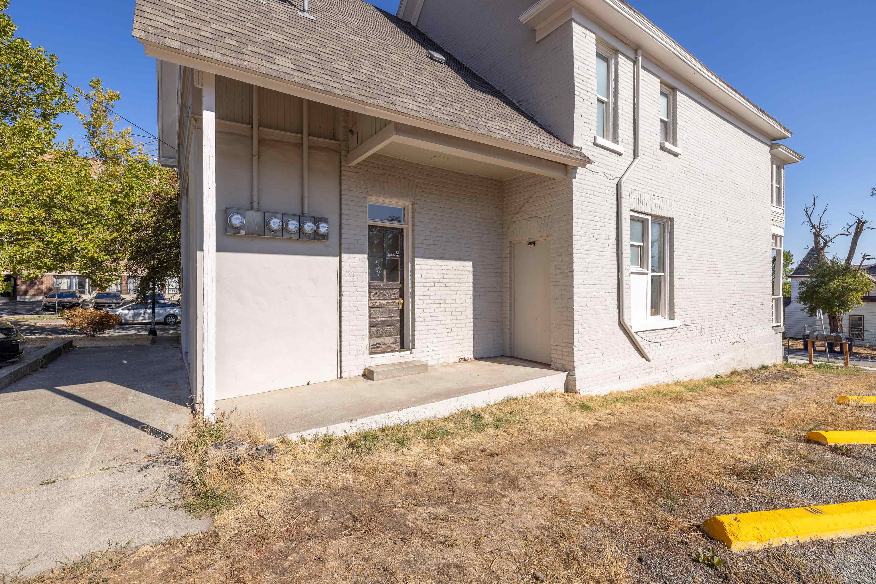 422 4th St - Photo 40