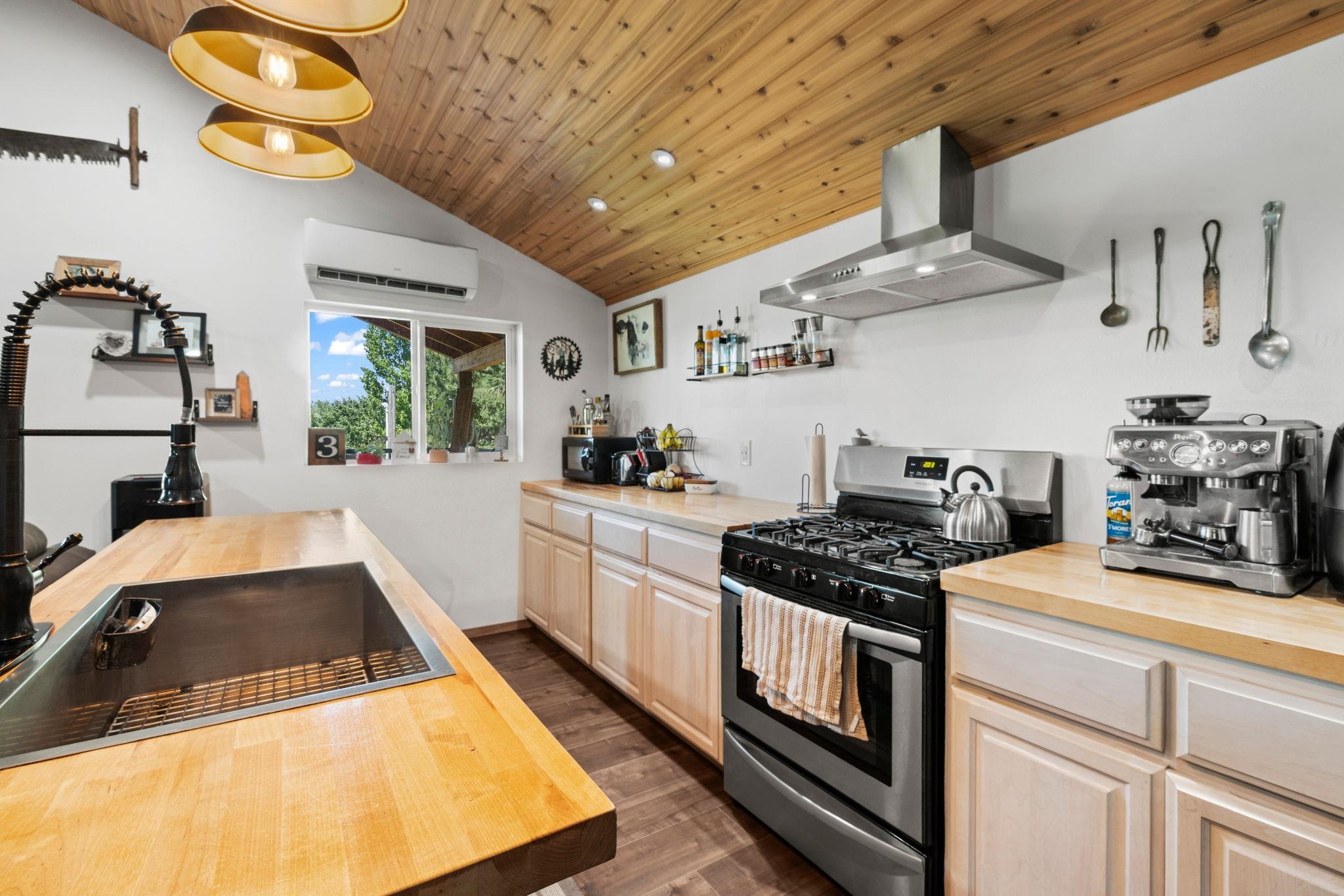 14321 ROBERT Ave - Photo 7
