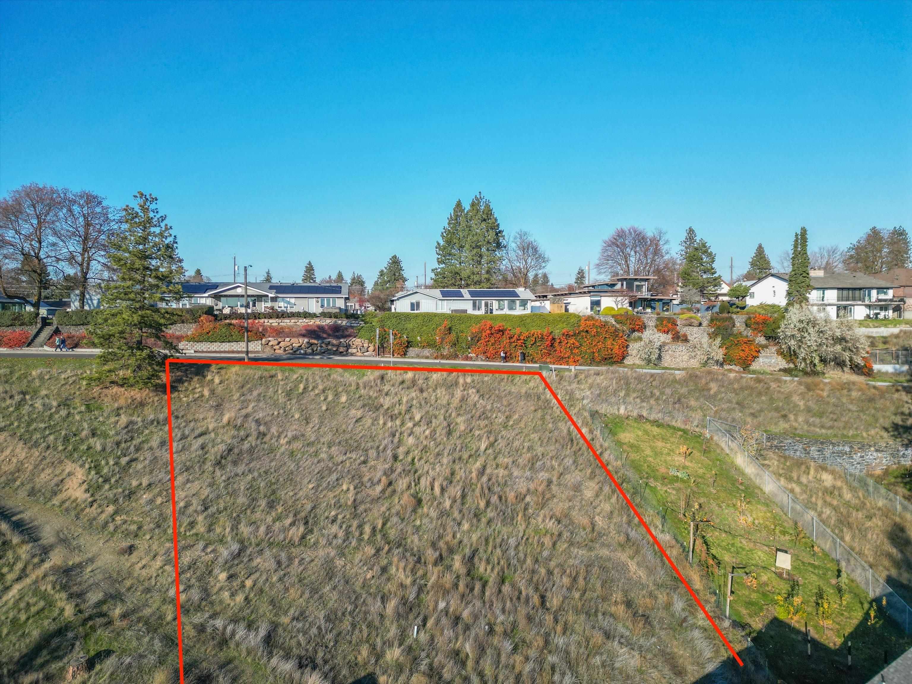 1229 W Courtland Ave - Photo 4