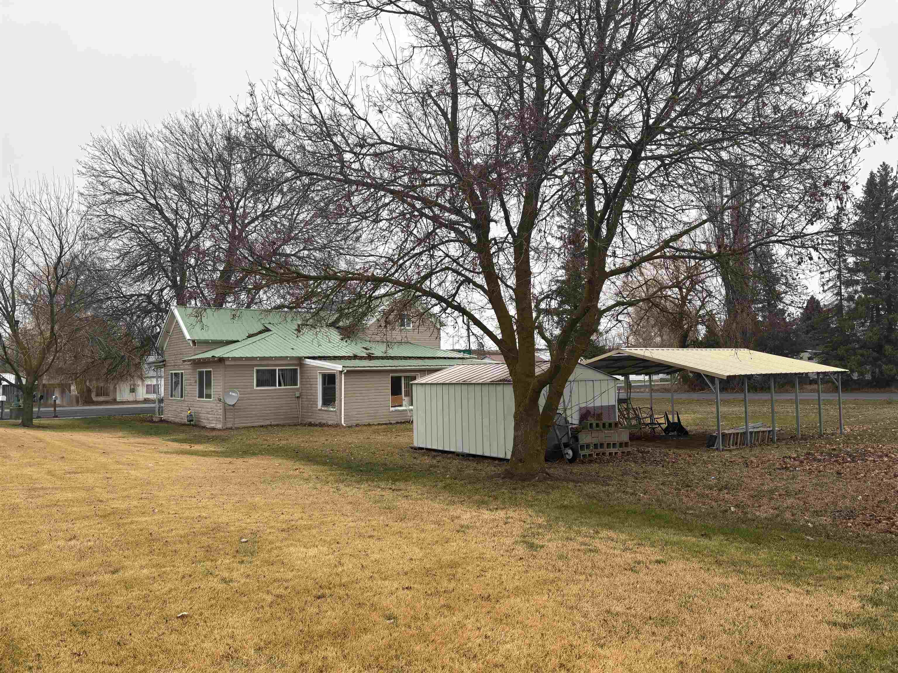 208 N 3rd St - Photo 5