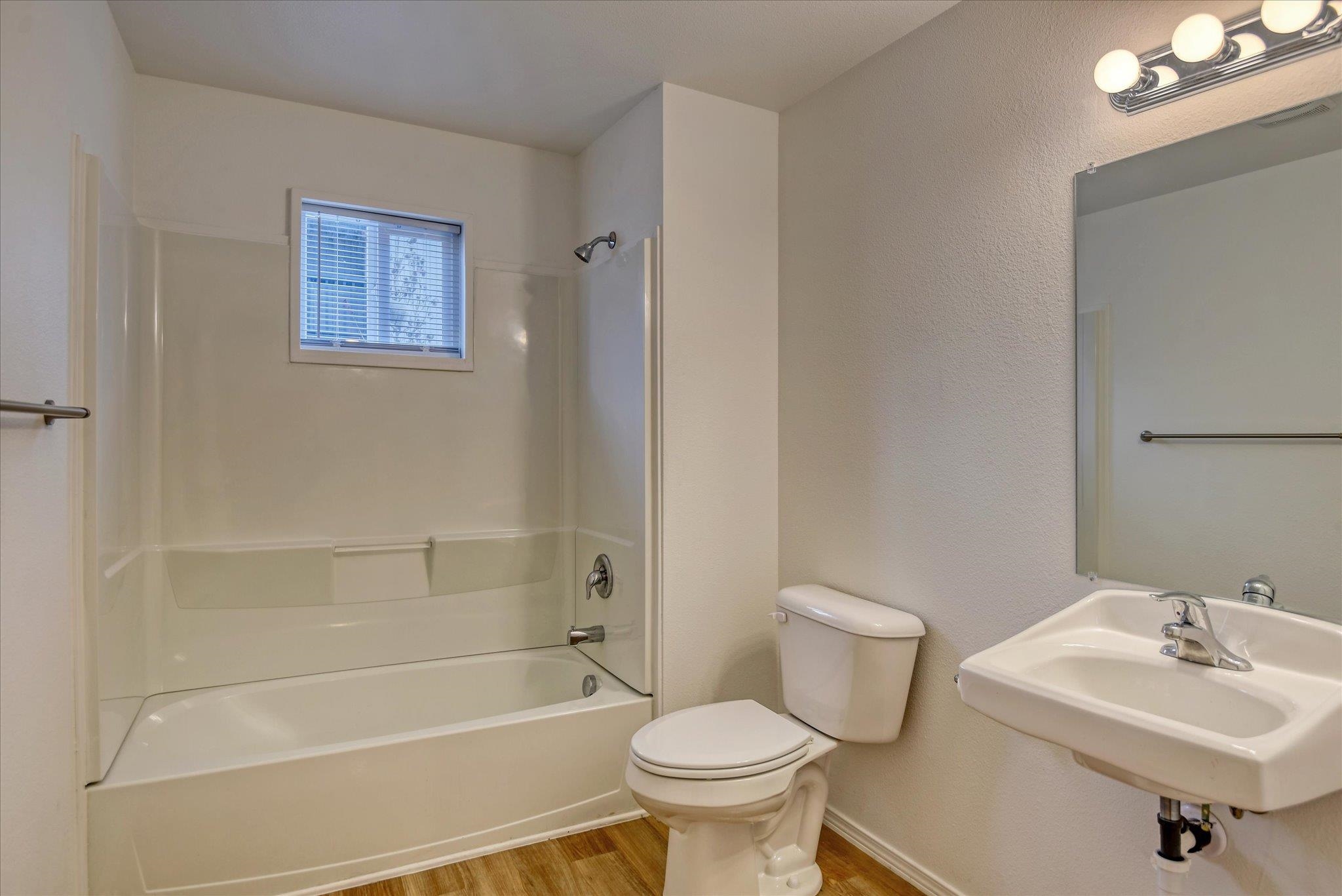 3002 N Crestline St - Photo 13