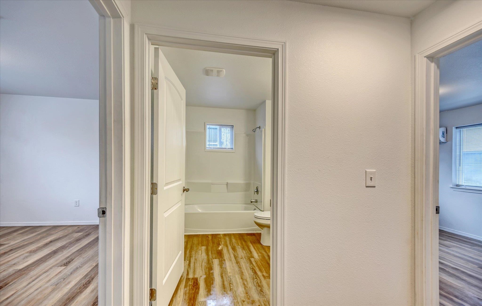 3002 N Crestline St - Photo 16