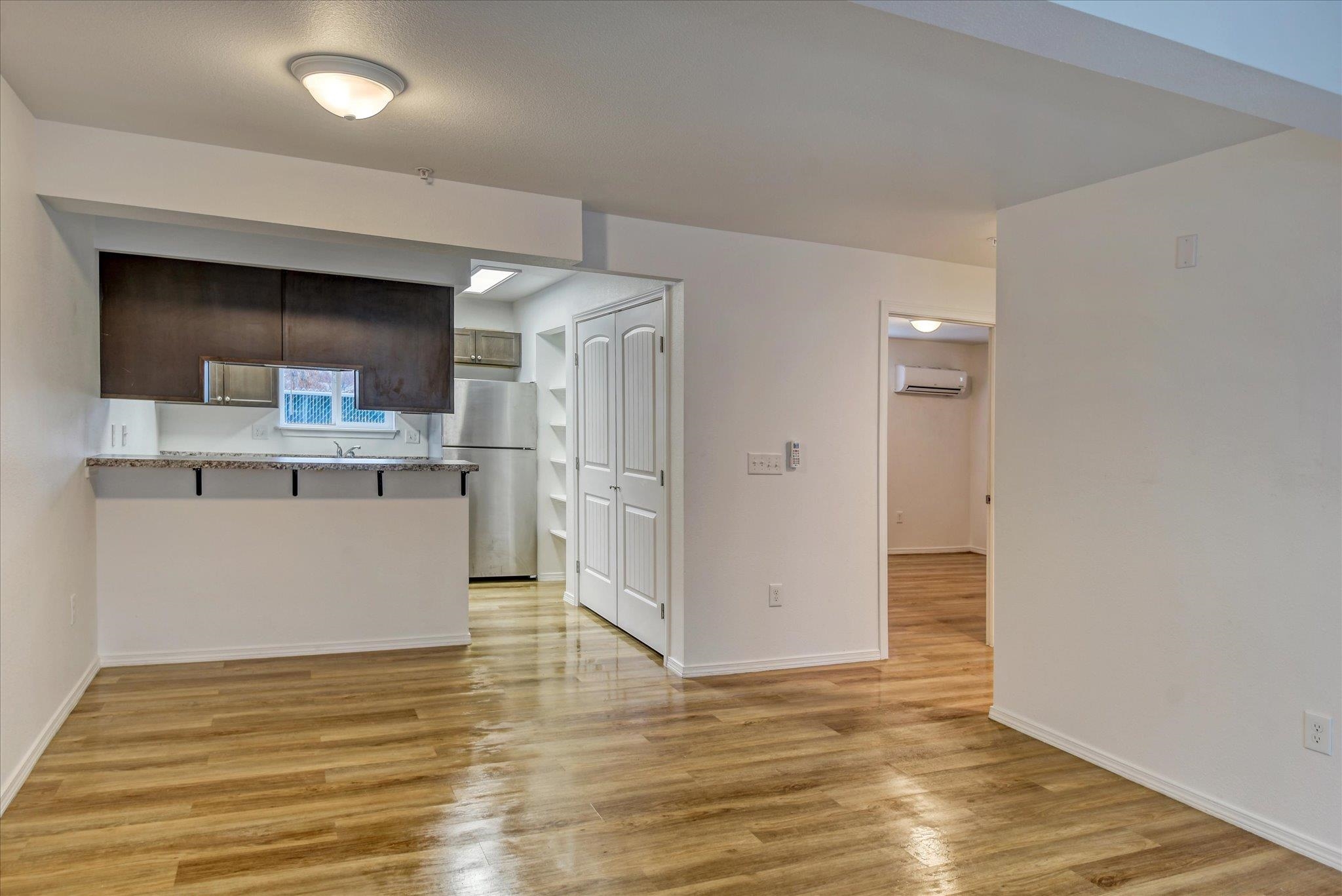 3002 N Crestline St - Photo 3