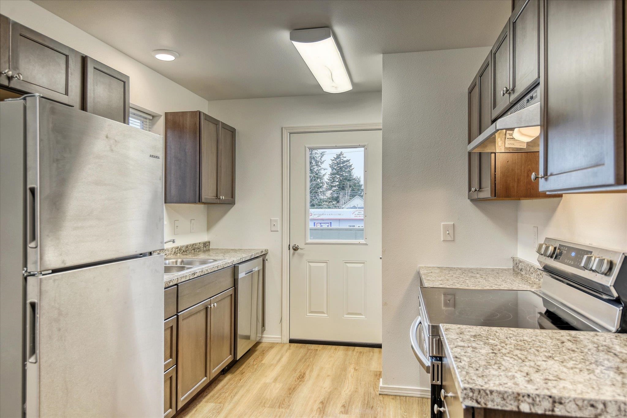 3002 N Crestline St - Photo 22