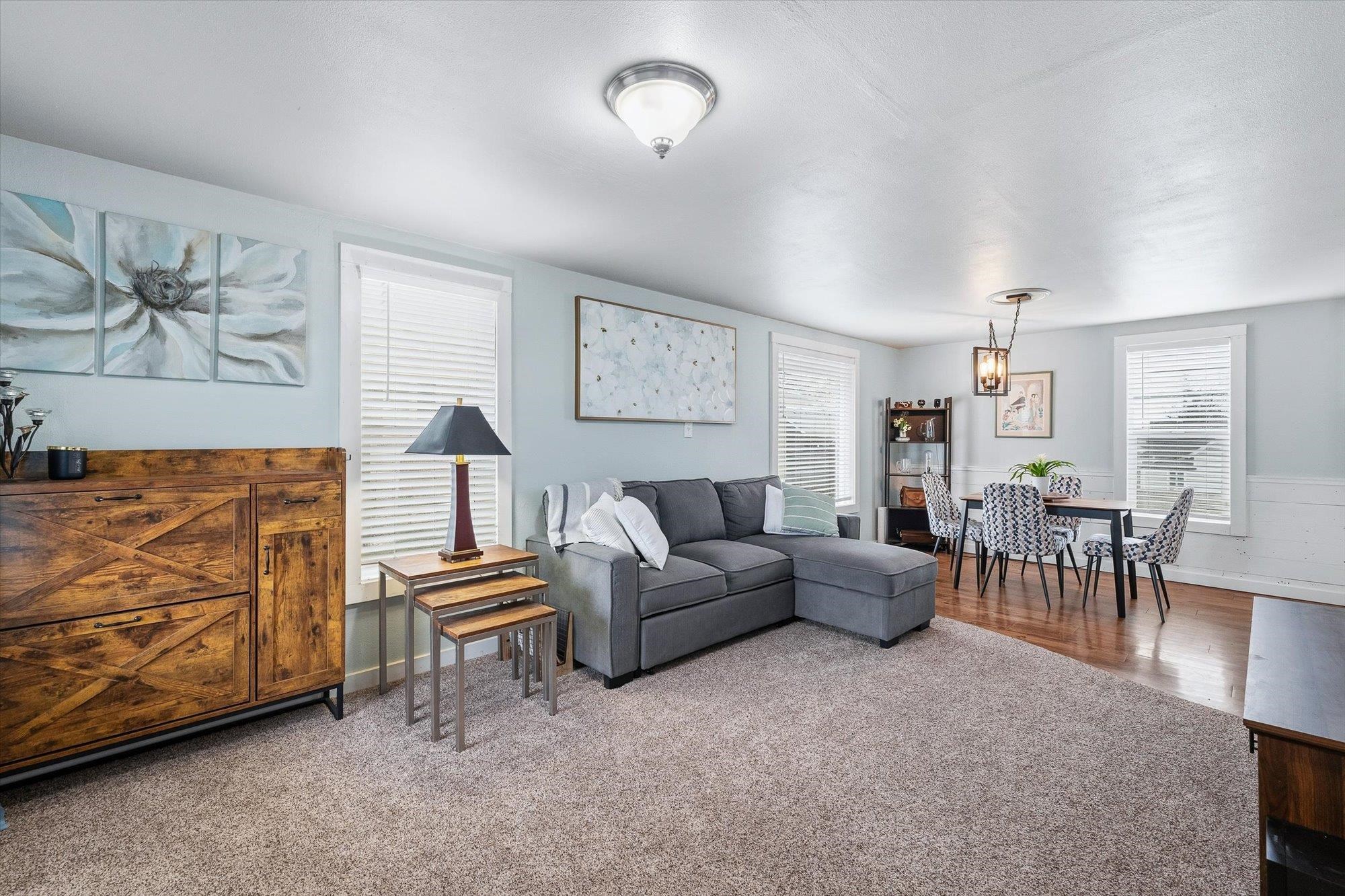 824 E Rockwell Ave - Photo 2