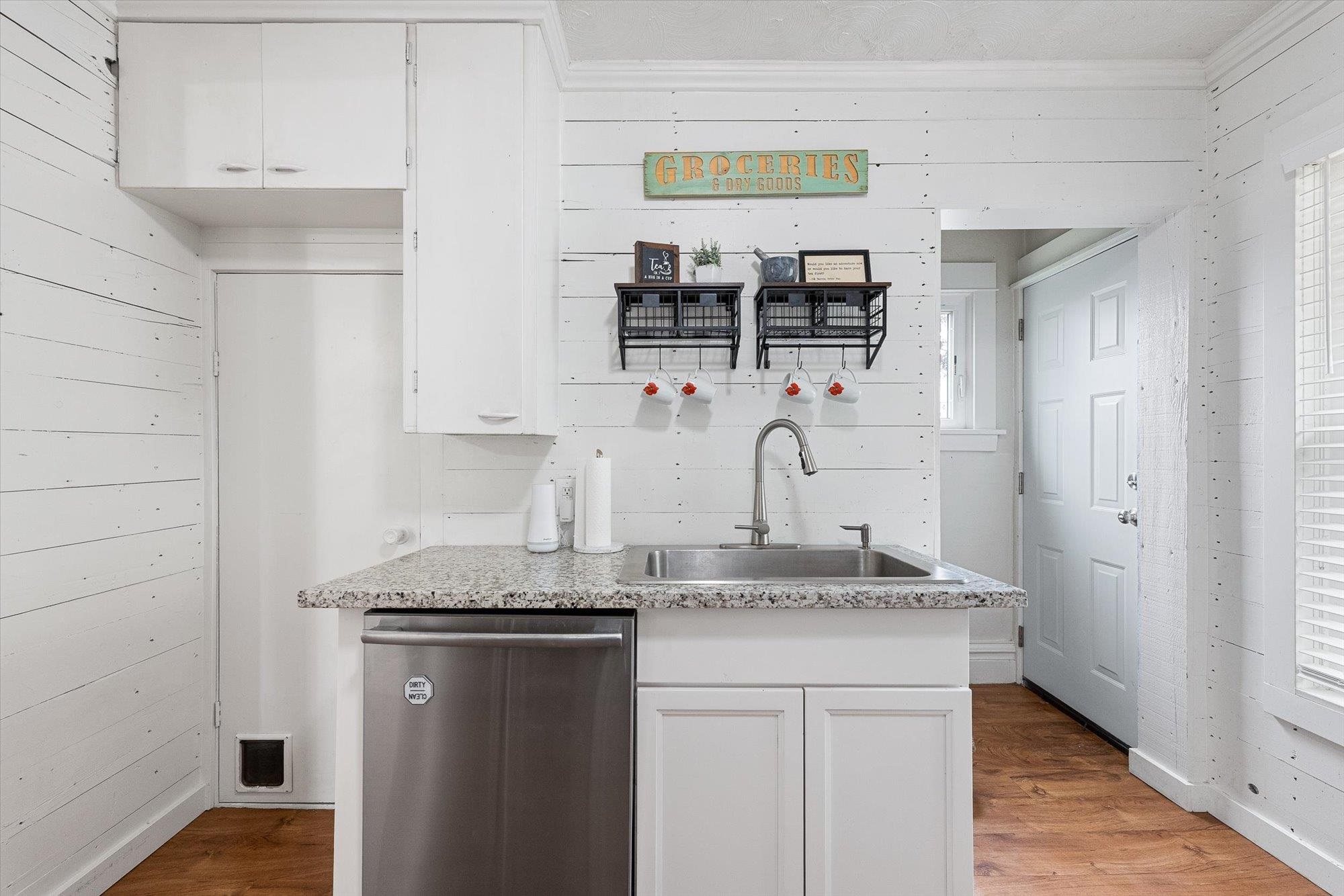 824 E Rockwell Ave - Photo 11