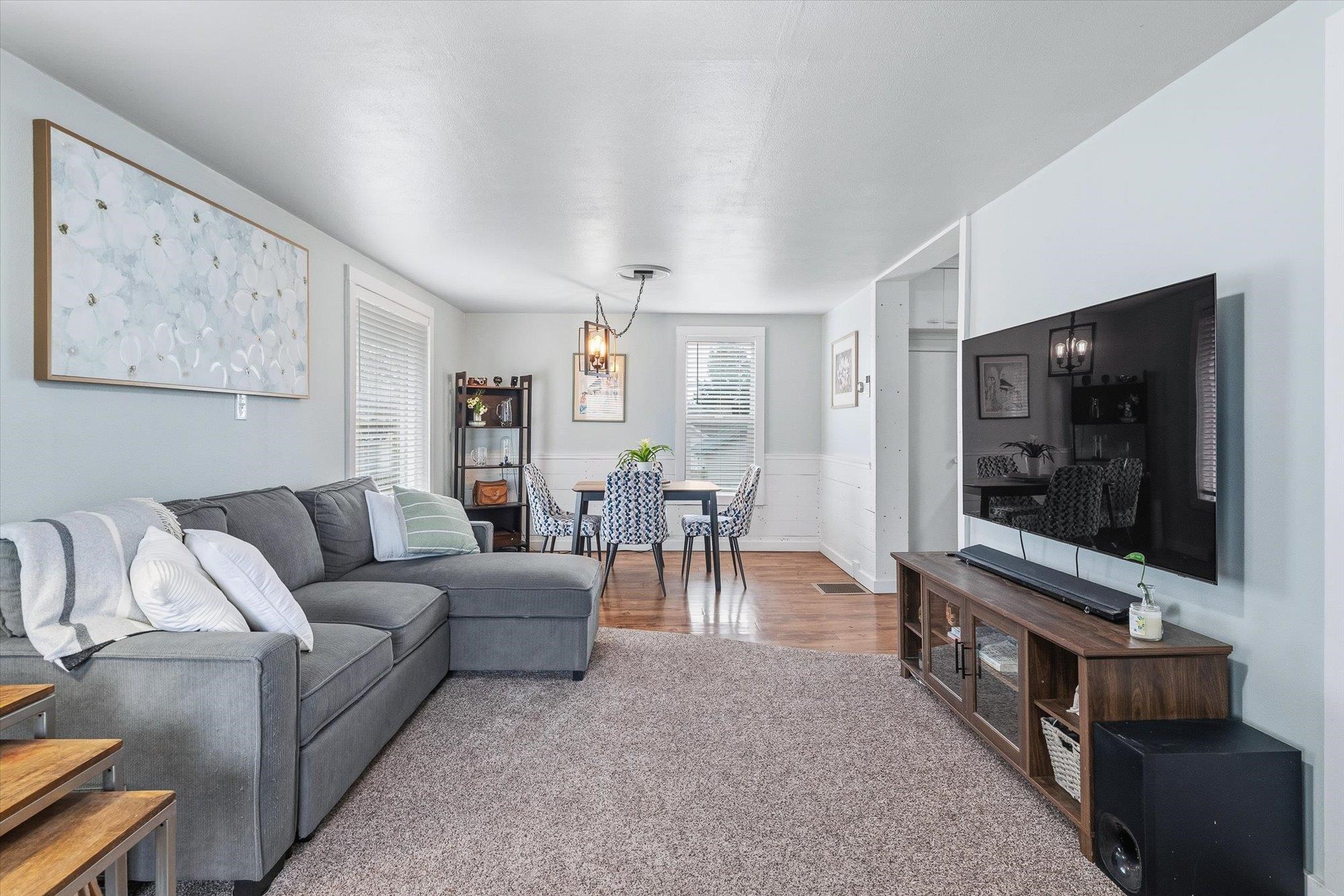 824 E Rockwell Ave - Photo 3