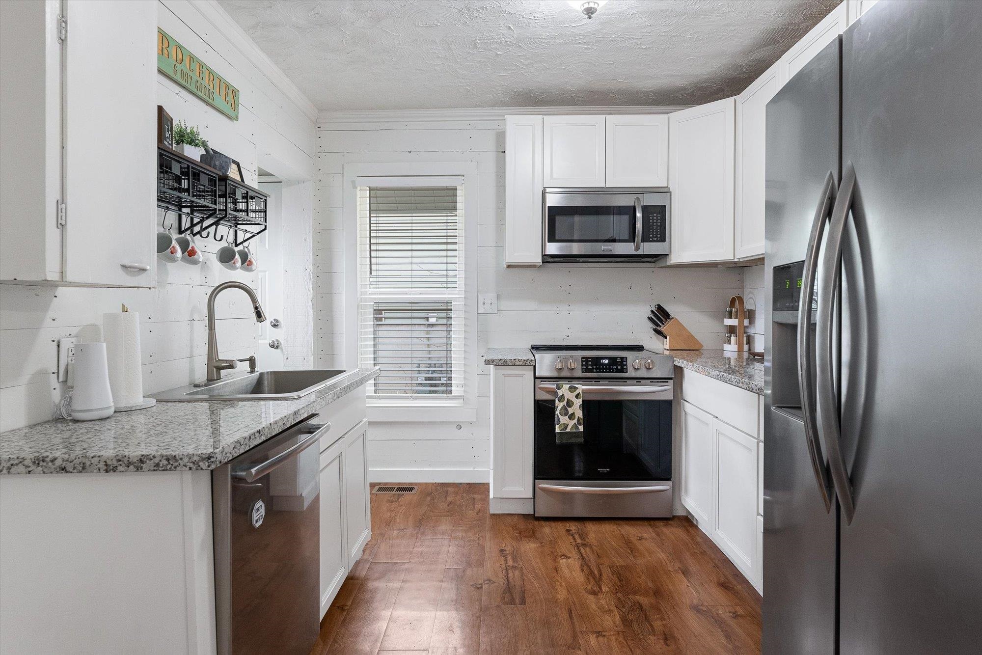 824 E Rockwell Ave - Photo 9