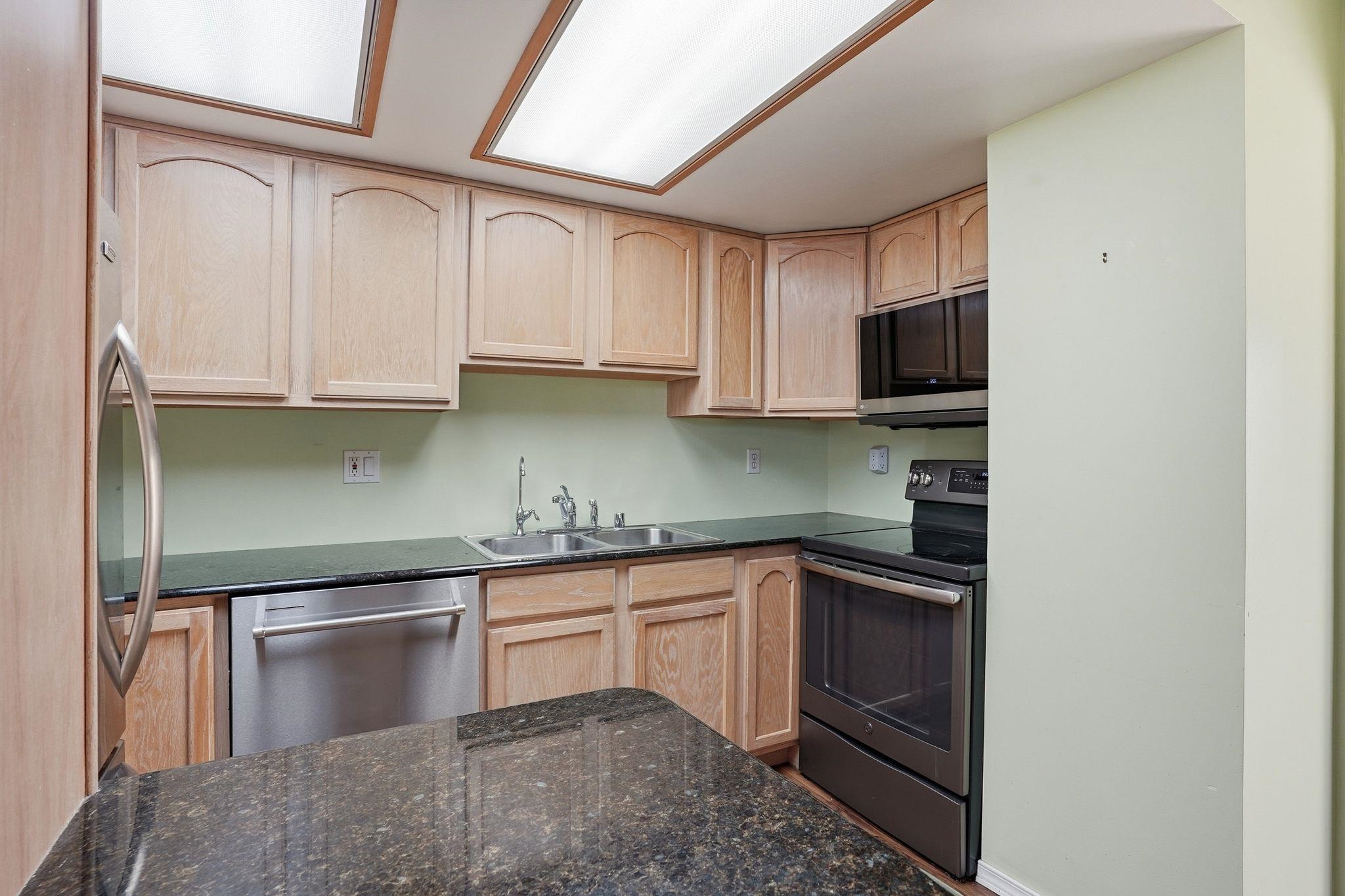 5628 N Audubon St - Photo 11
