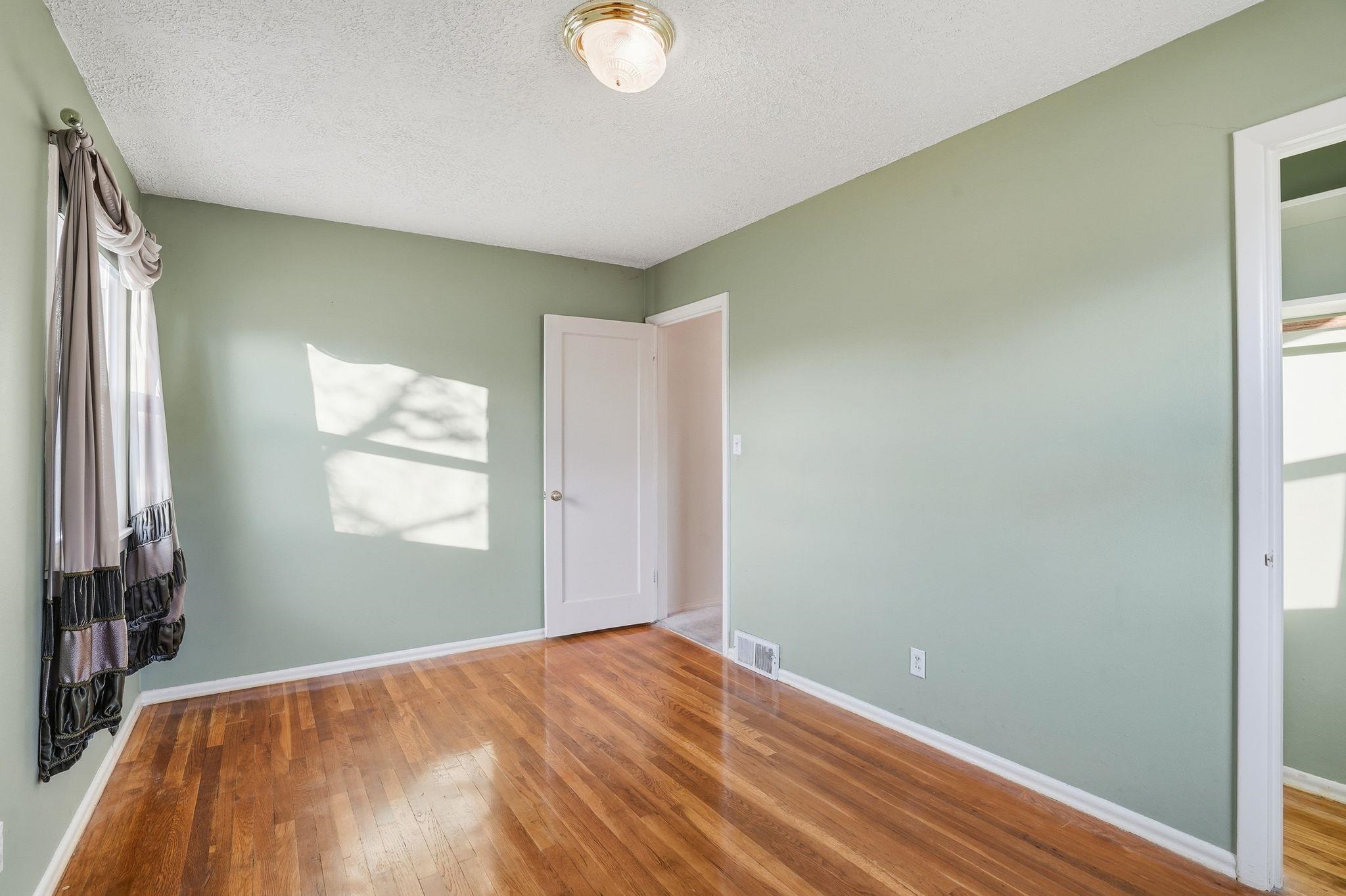 5628 N Audubon St - Photo 14