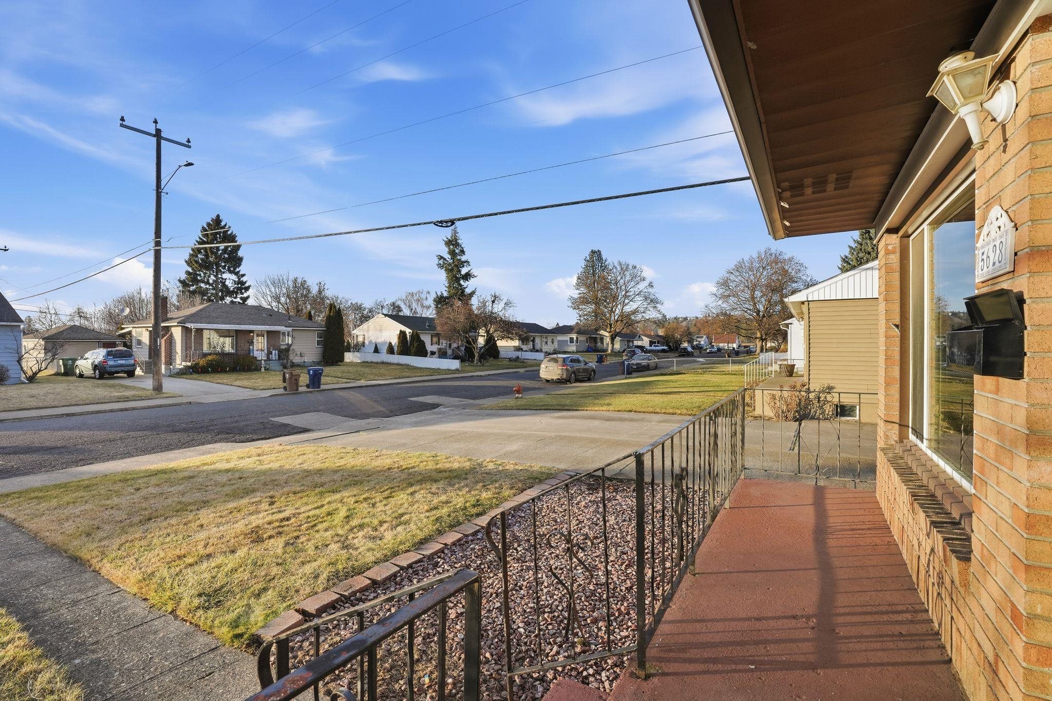 5628 N Audubon St - Photo 3