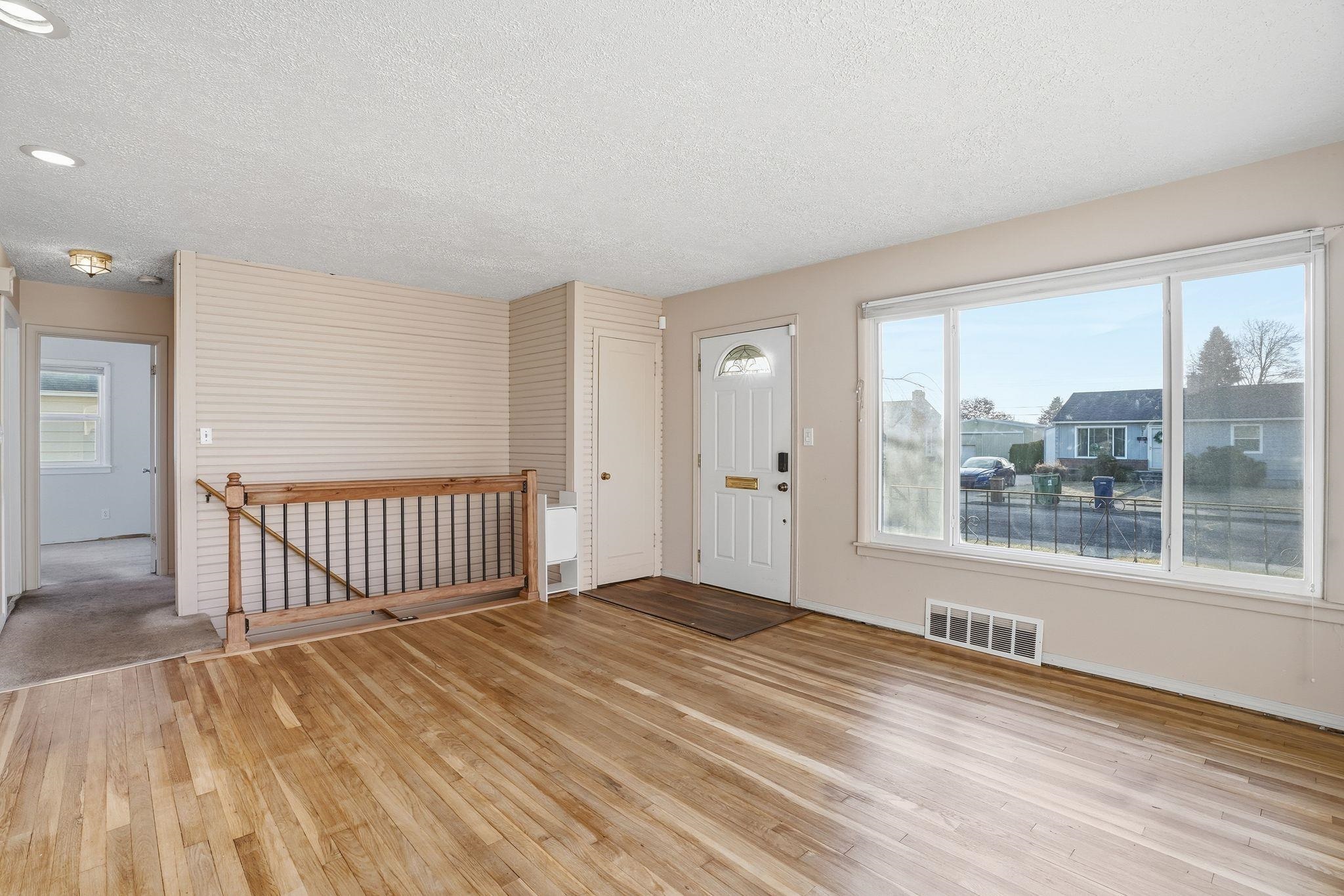 5628 N Audubon St - Photo 7