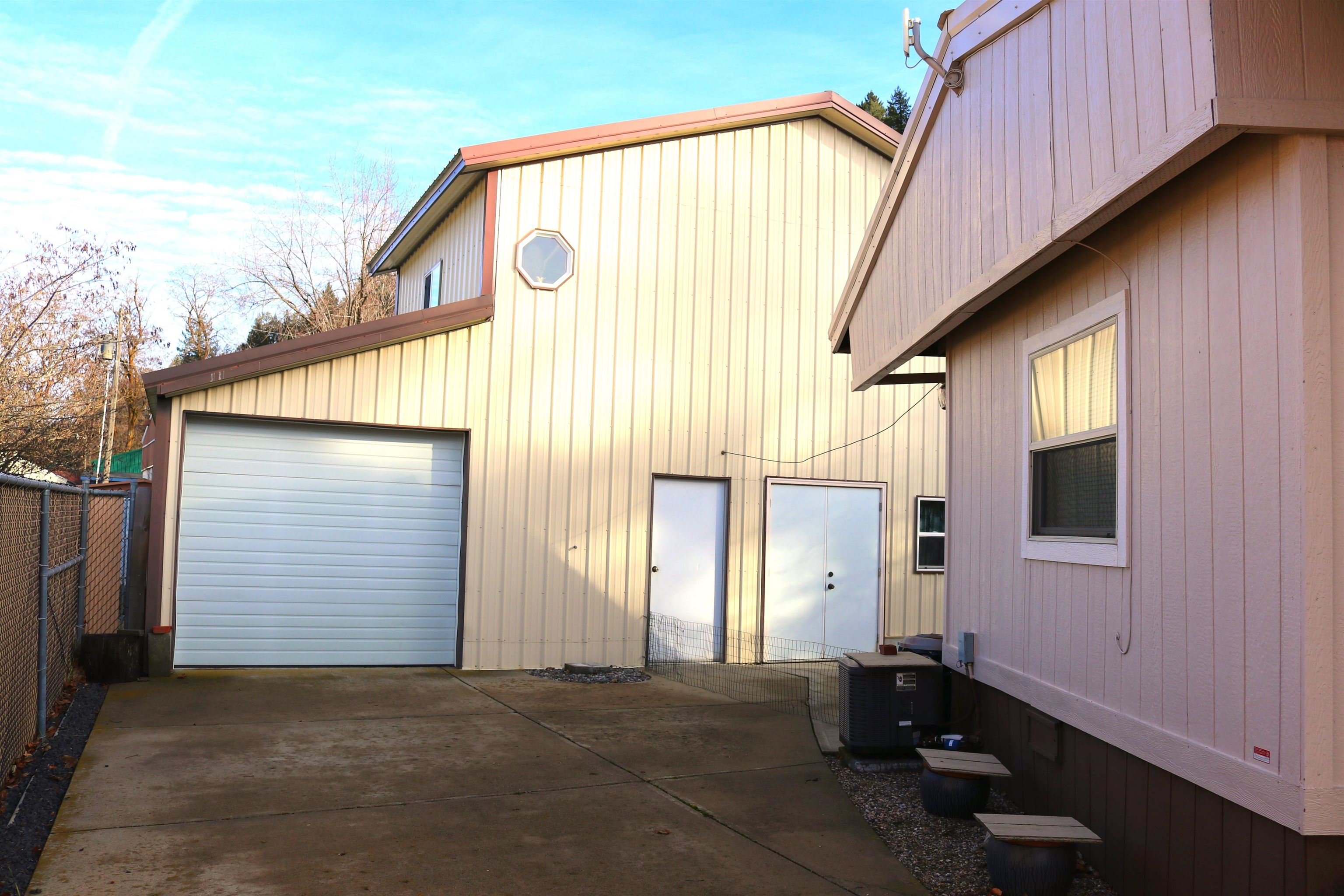 3797 Deer Ln - Photo 2