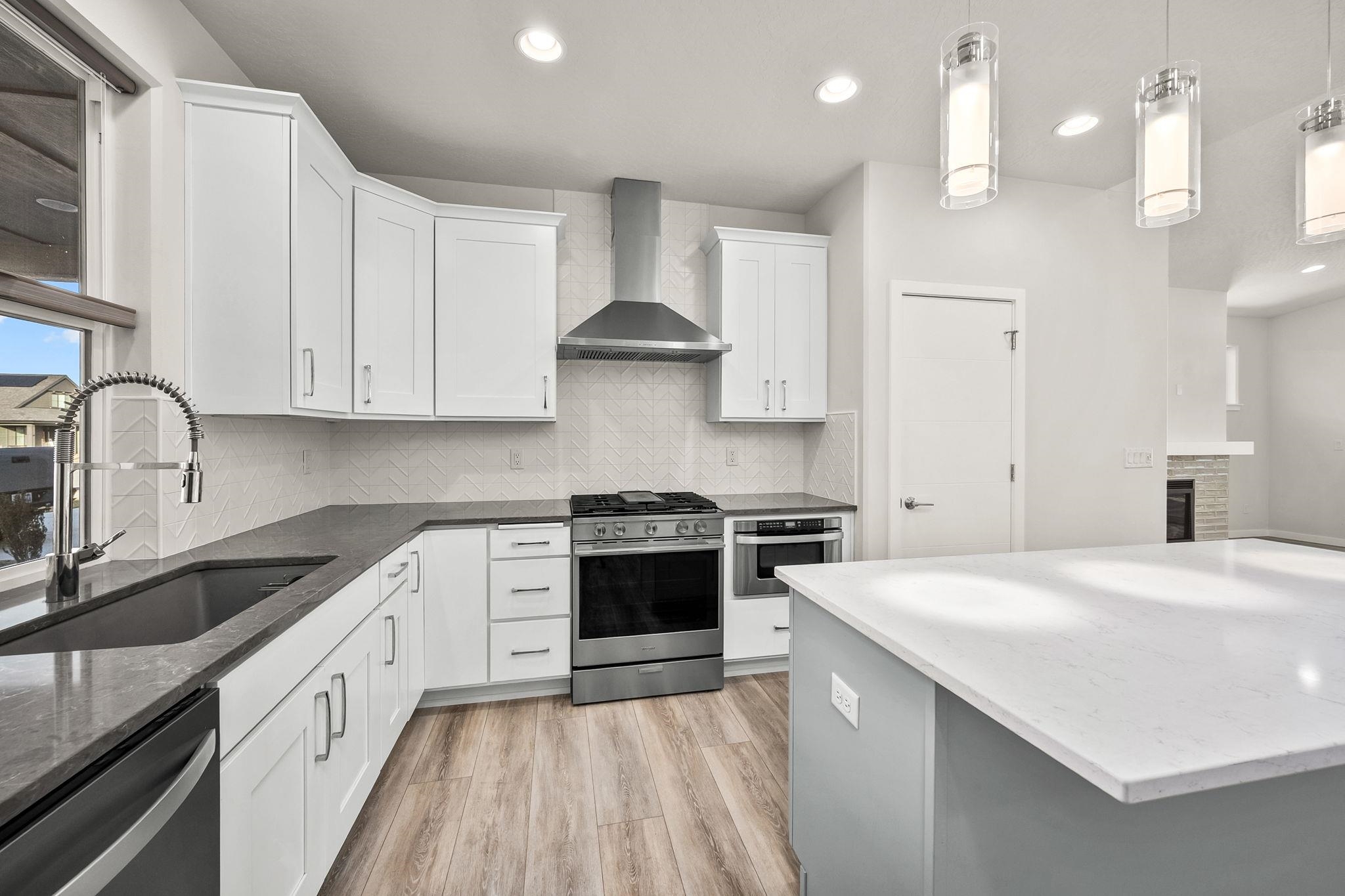 20870 E Deschutes Ave - Photo 4