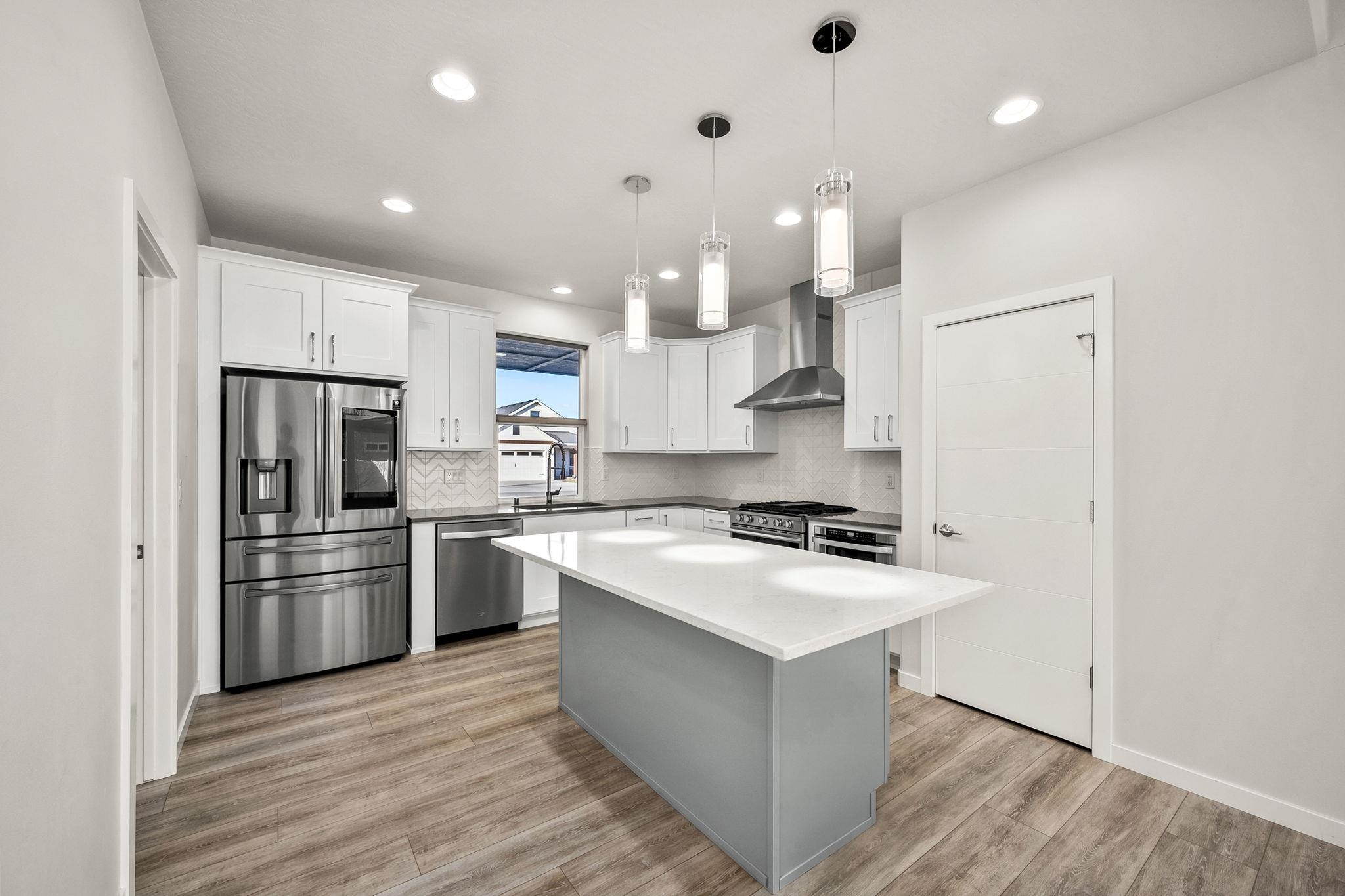 20870 E Deschutes Ave - Photo 6