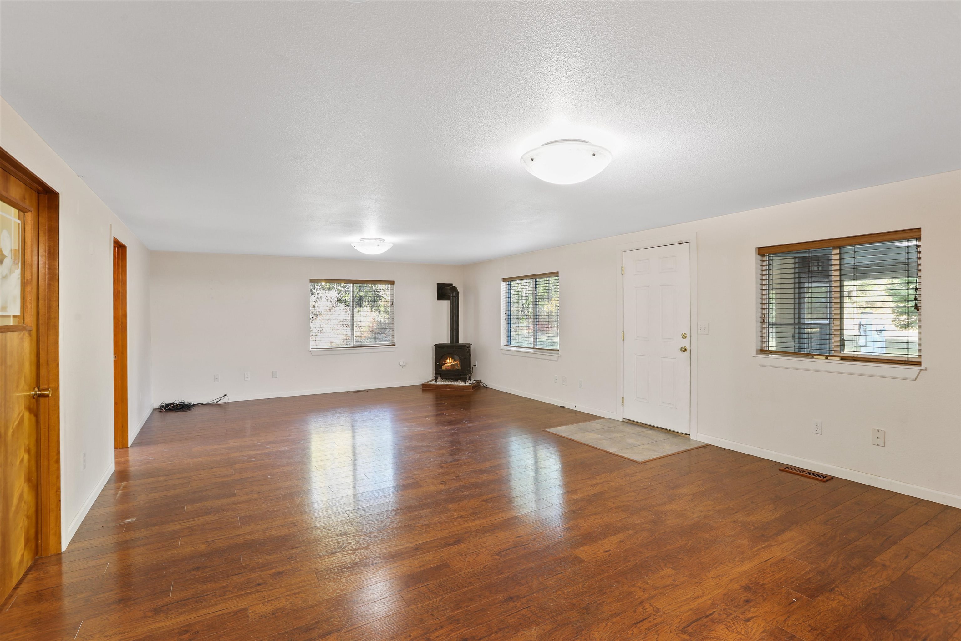 571 Buck Creek Rd - Photo 4