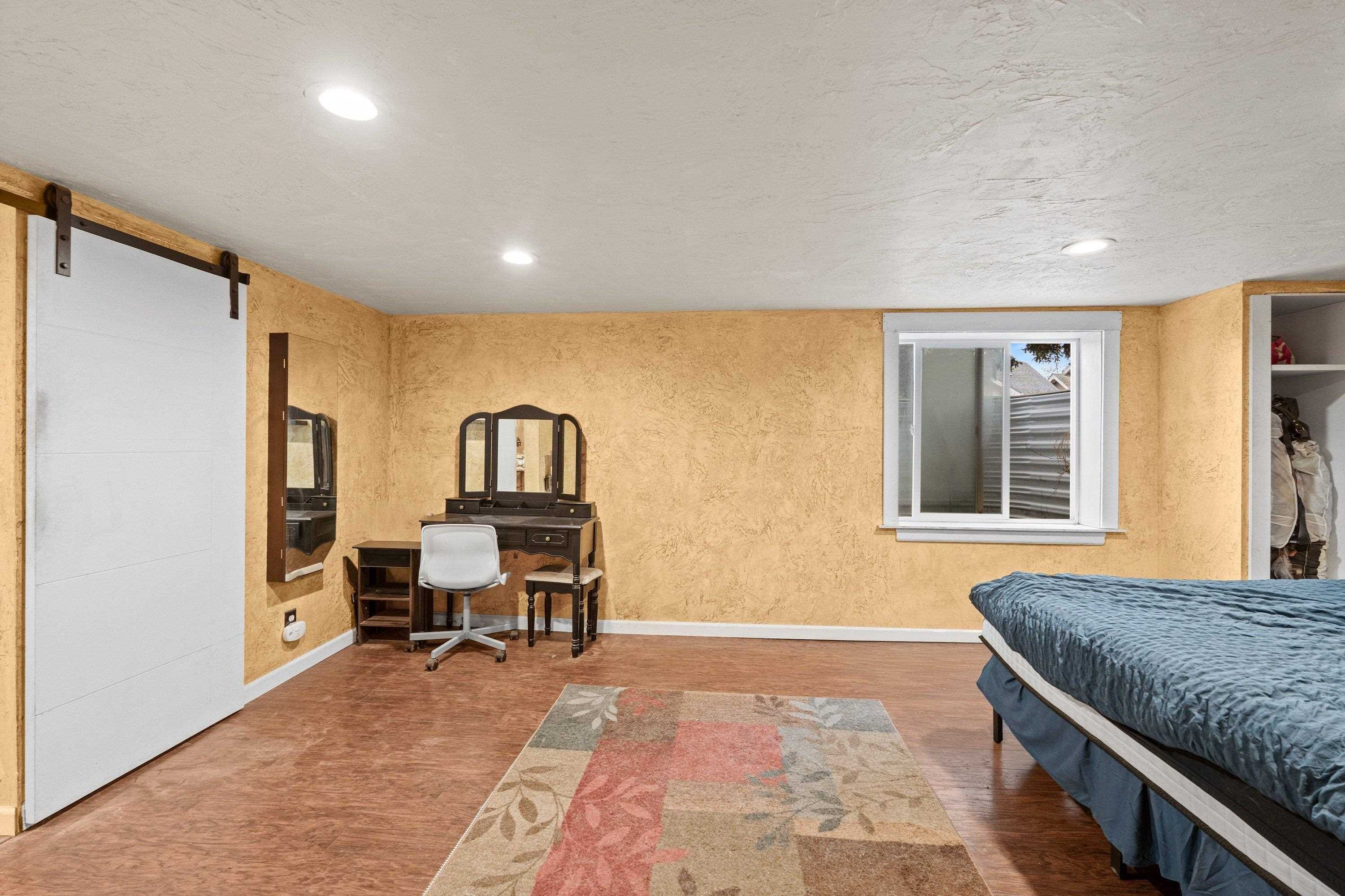 117 E Glass Ave - Photo 19