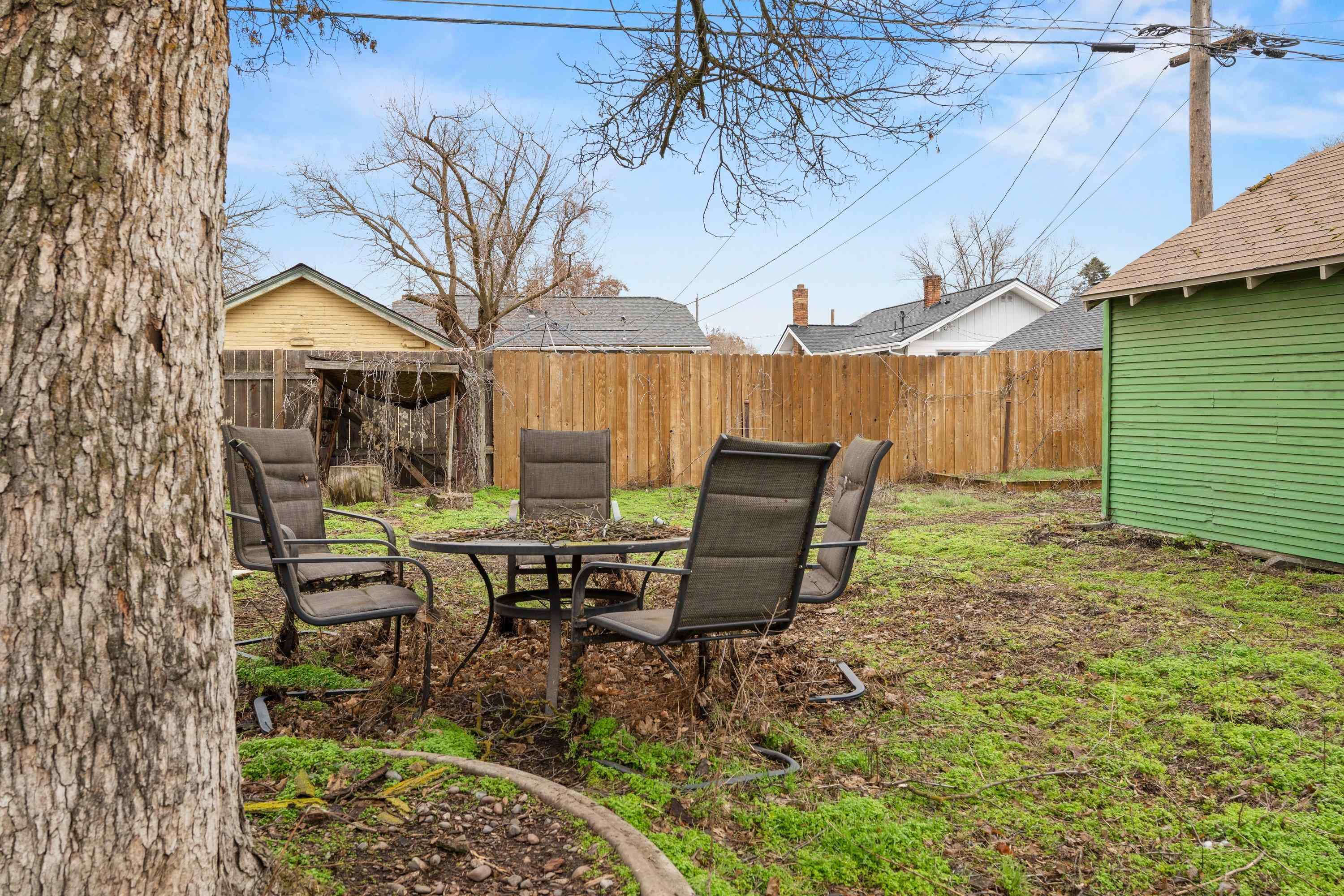 117 E Glass Ave - Photo 32